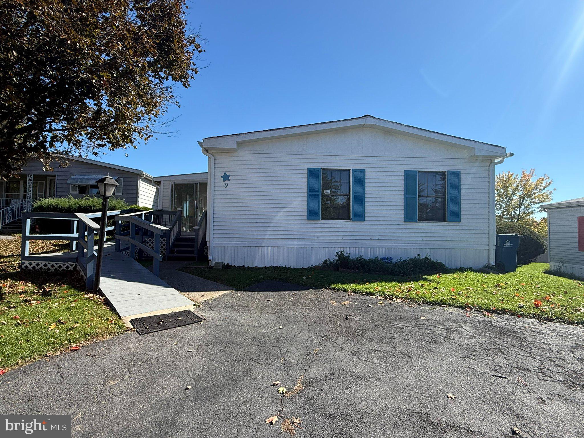 19 MEADOW RUN PLACE