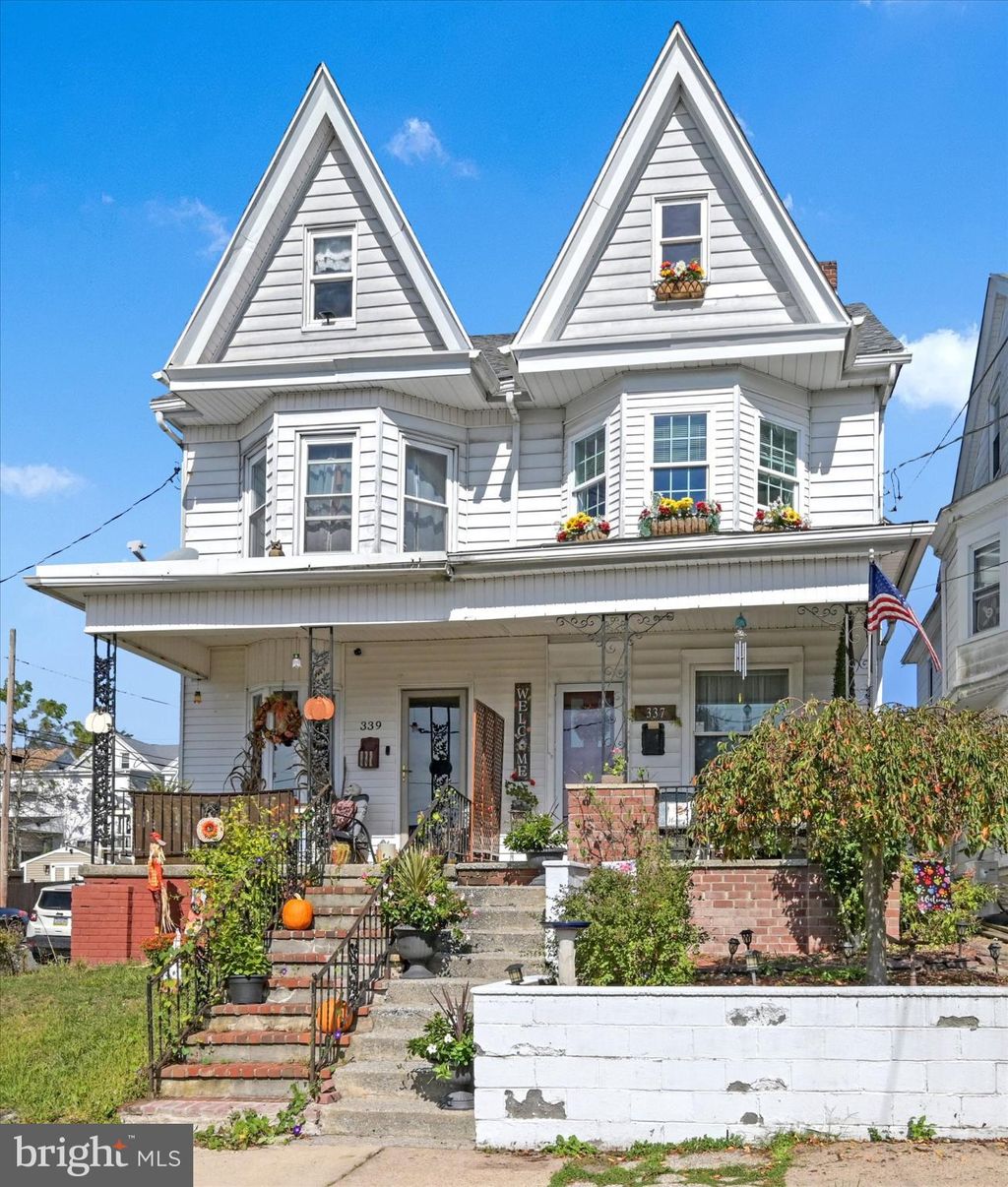 Photo of 337 W Frack Street, FRACKVILLE, PA 17931 (MLS # PASK2024064)