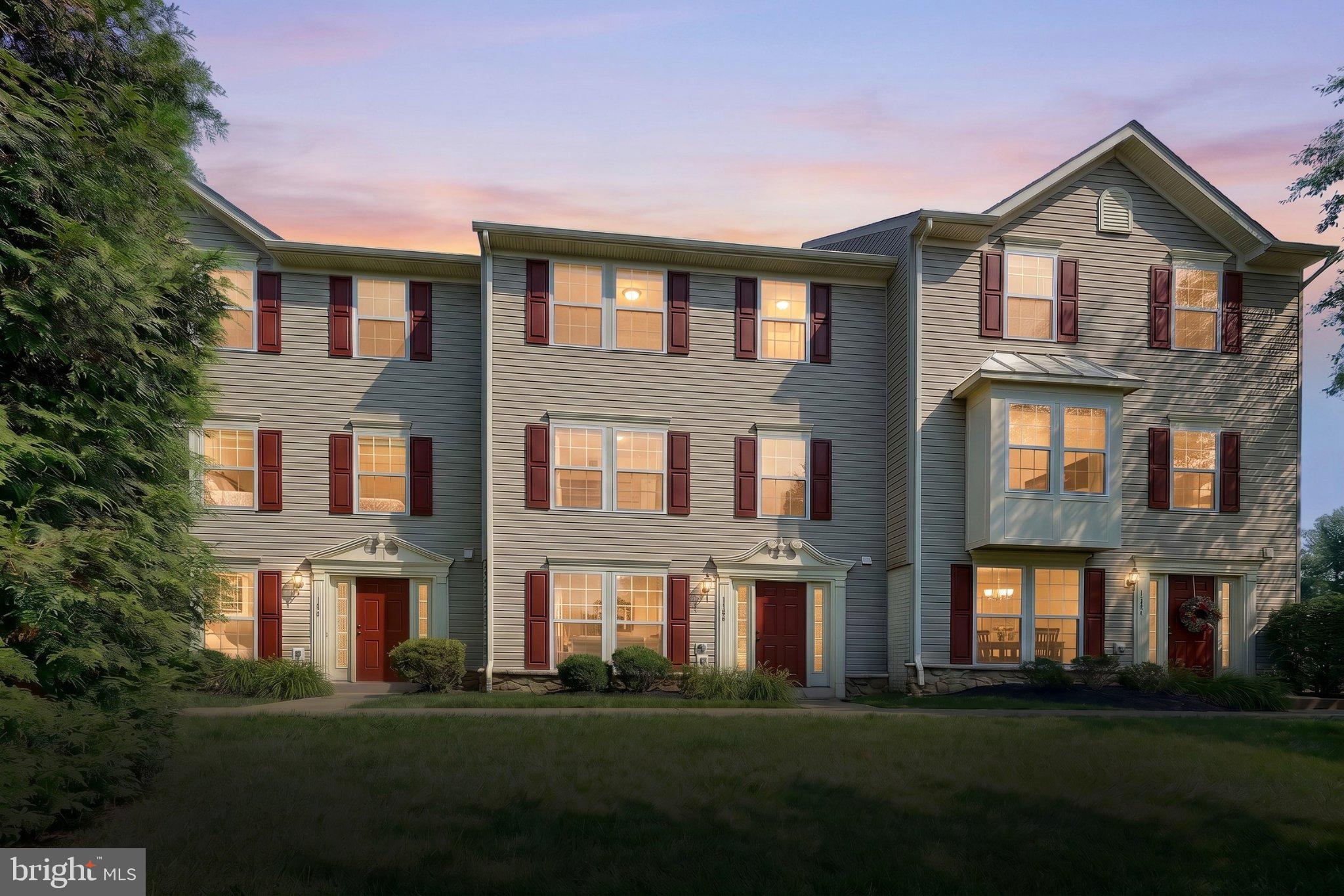 1144 BLUE BIRD LANE 18