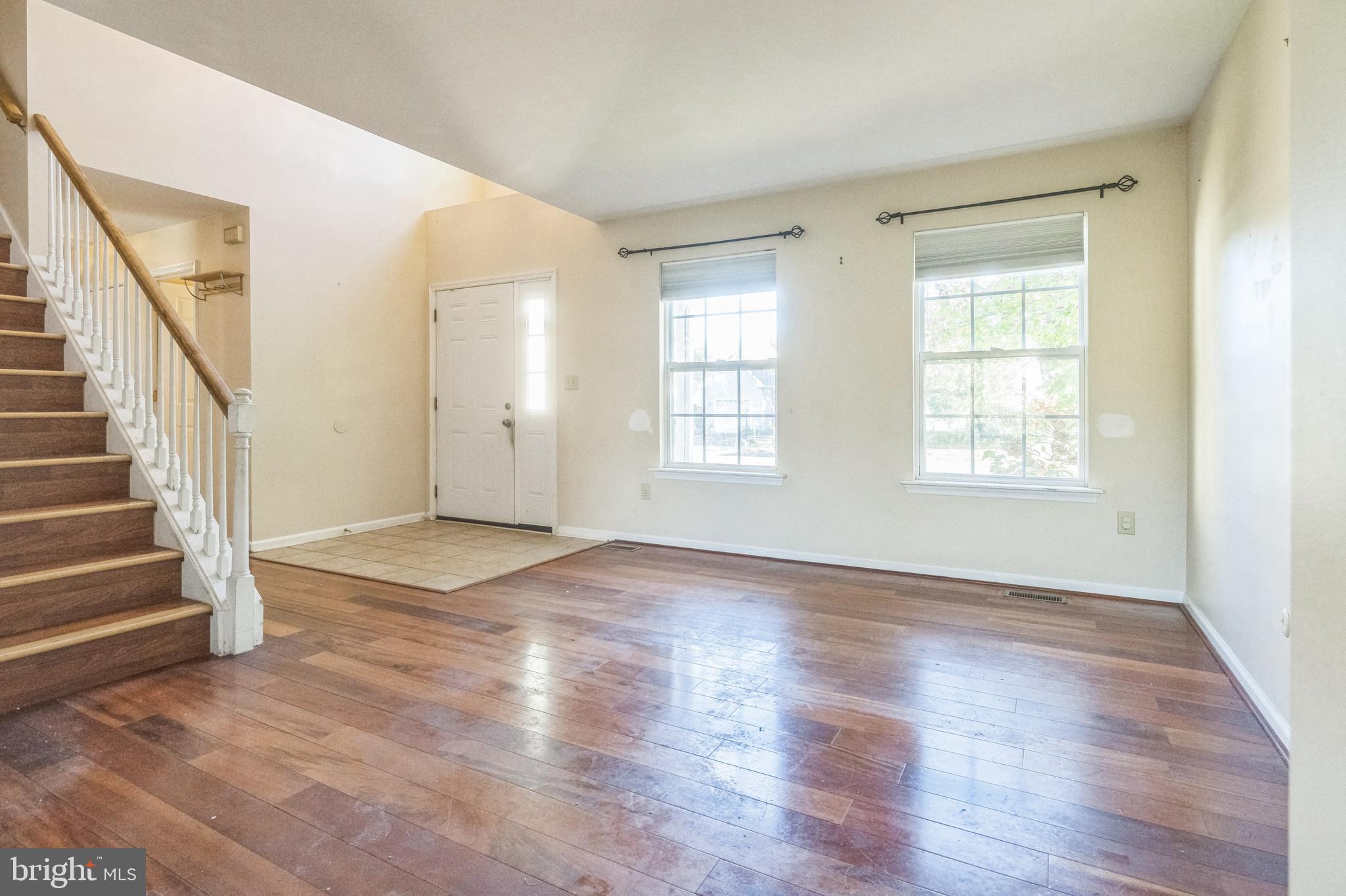 RICHLAND CT - Residential