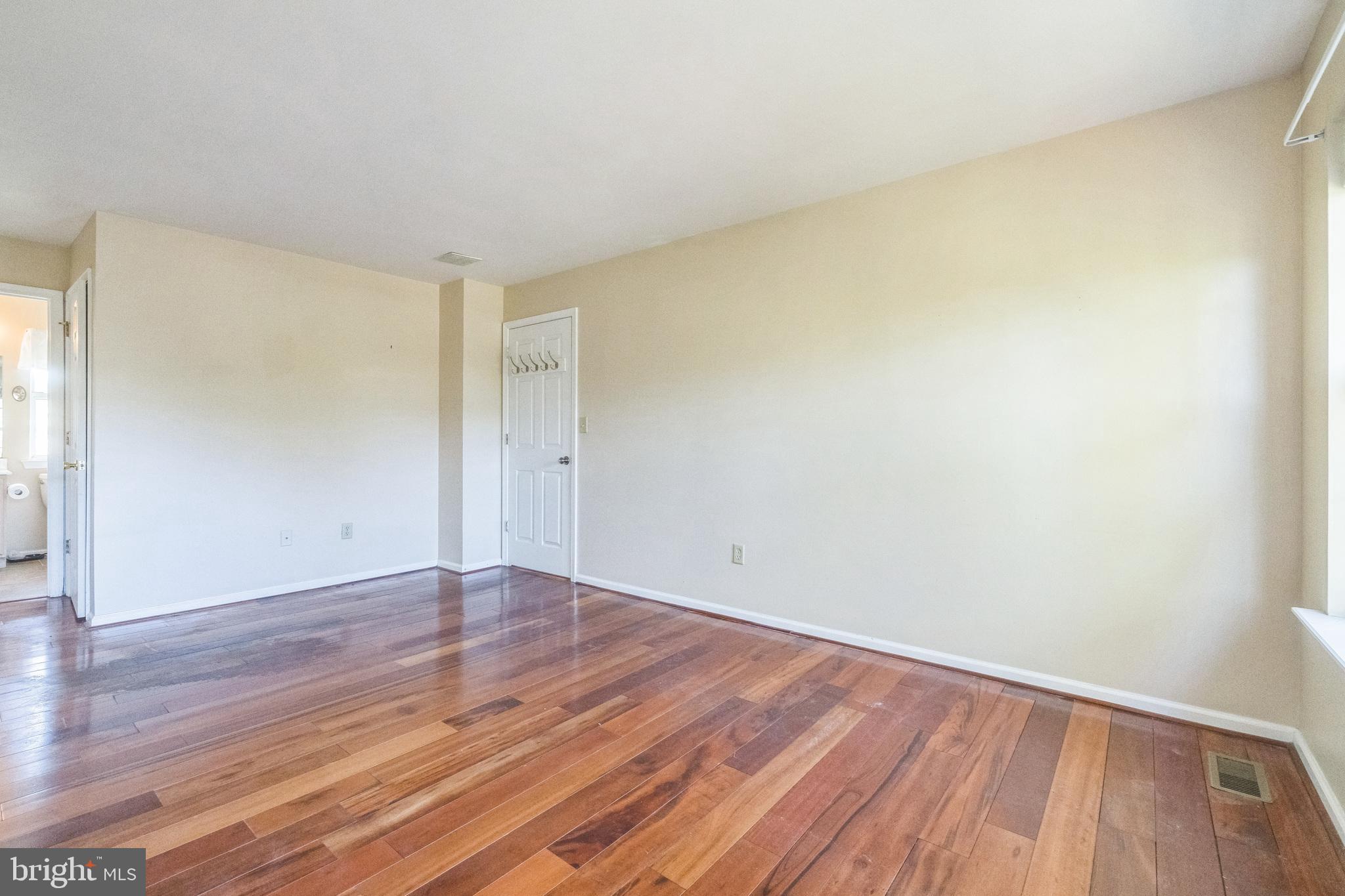 RICHLAND CT - Residential