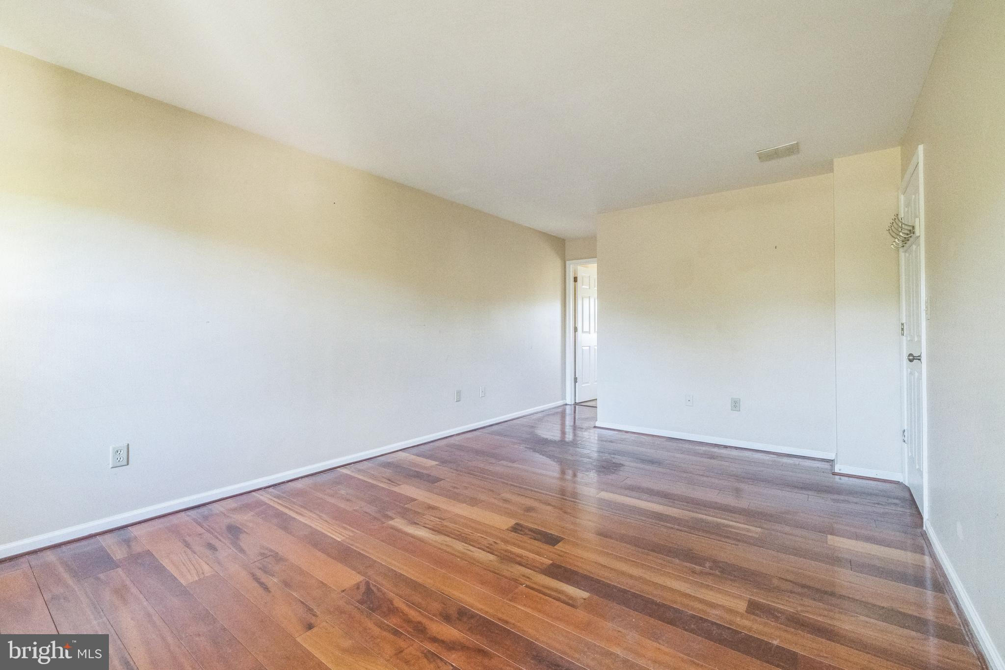 RICHLAND CT - Residential