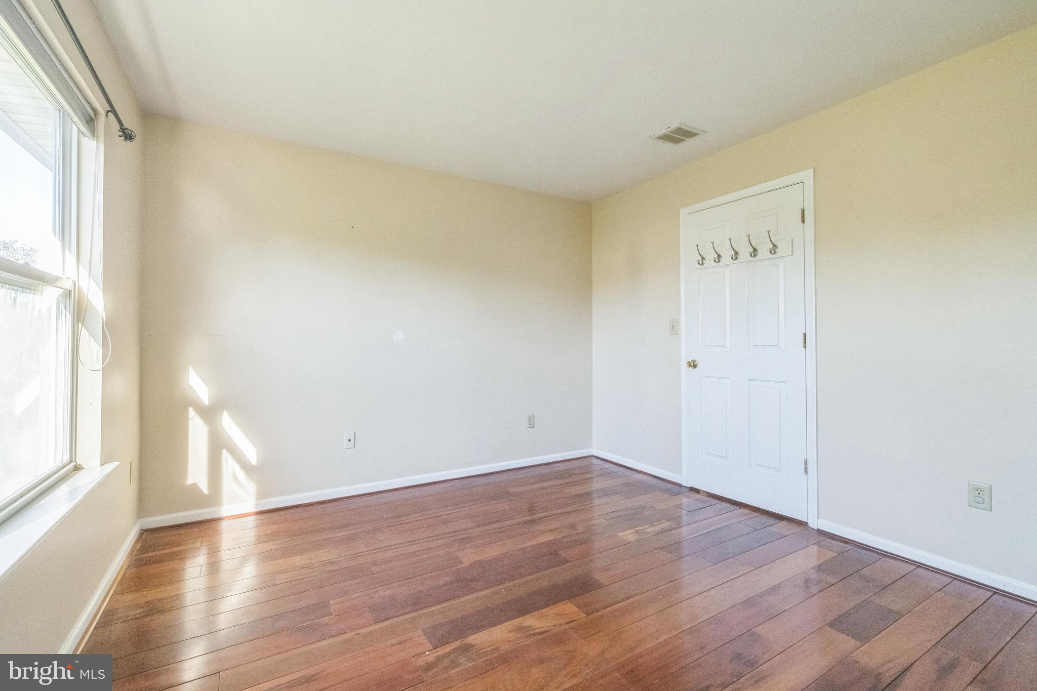 RICHLAND CT - Residential