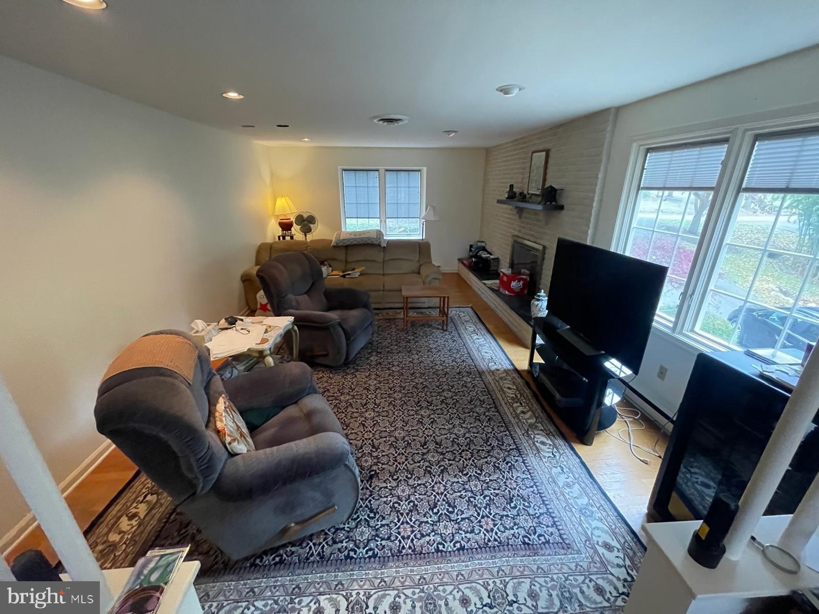 BEVERLY HILLS - Residential