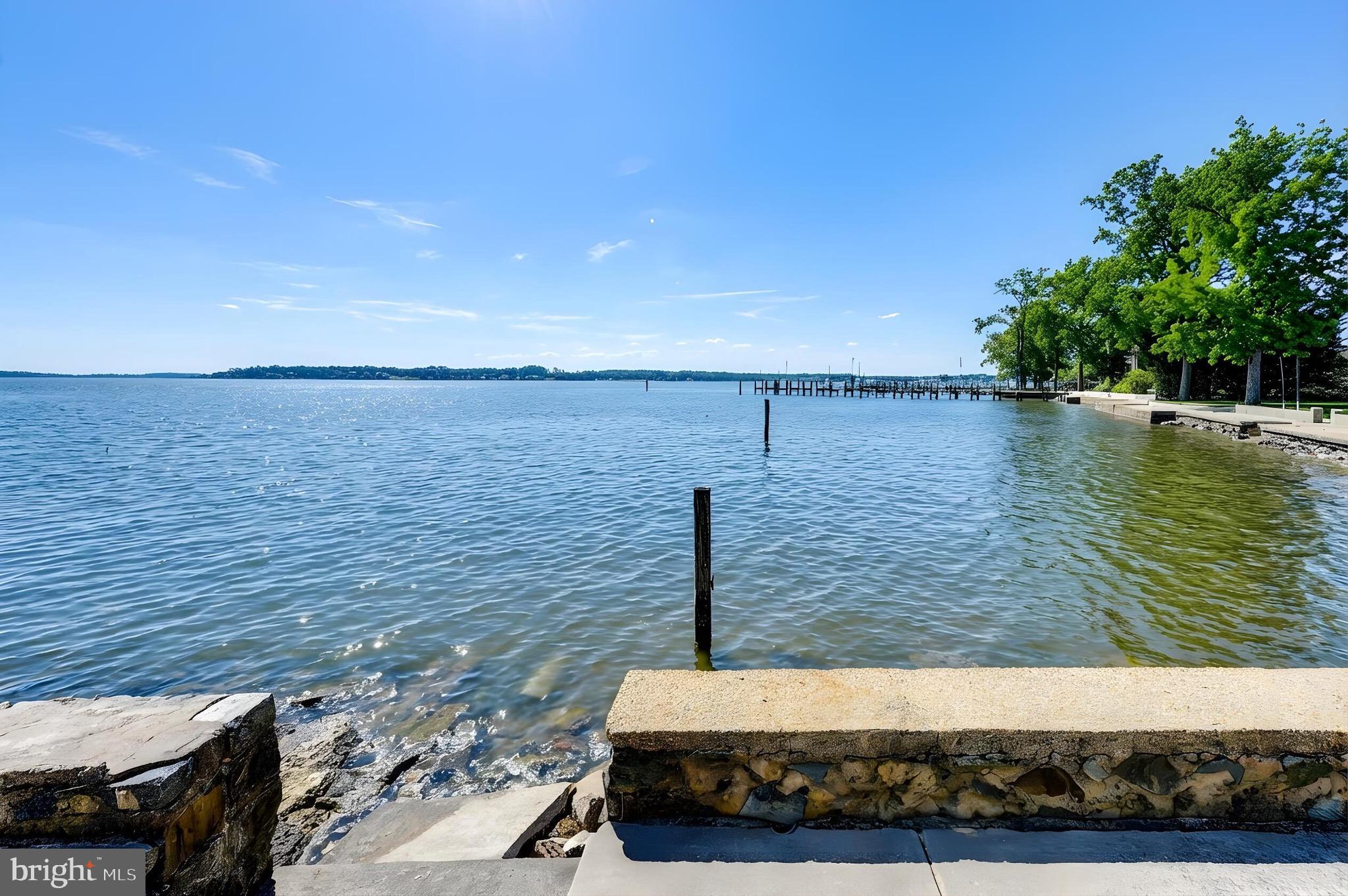 BOWLEYS QUARTERS - Residential