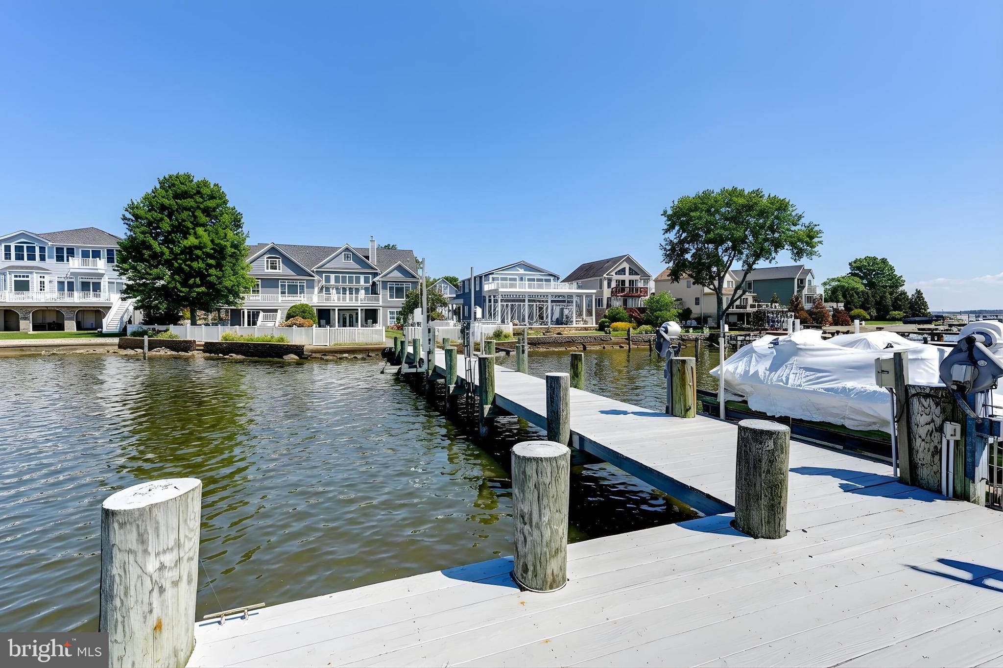 BOWLEYS QUARTERS - Residential