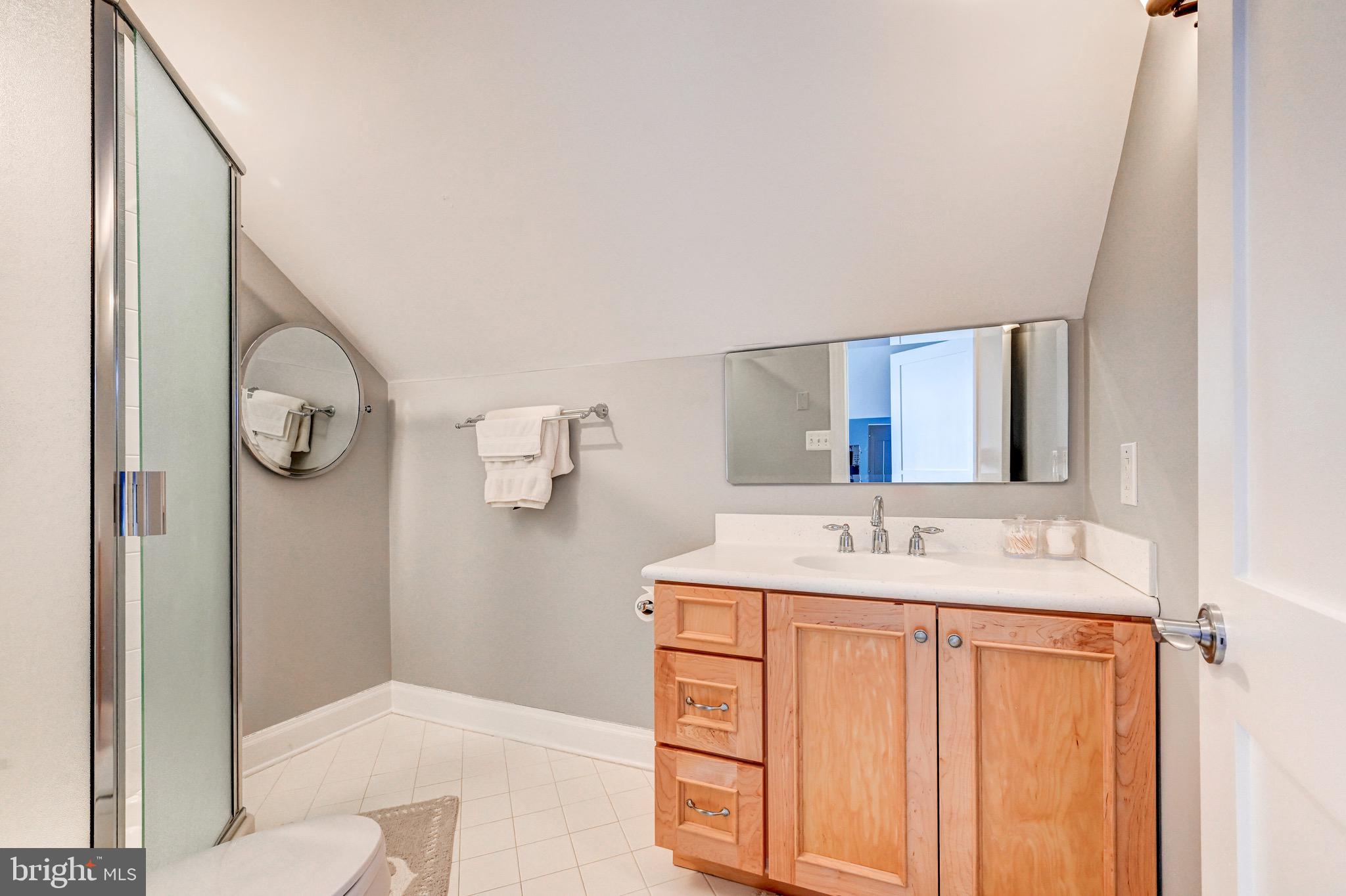 BOWLEYS QUARTERS - Residential