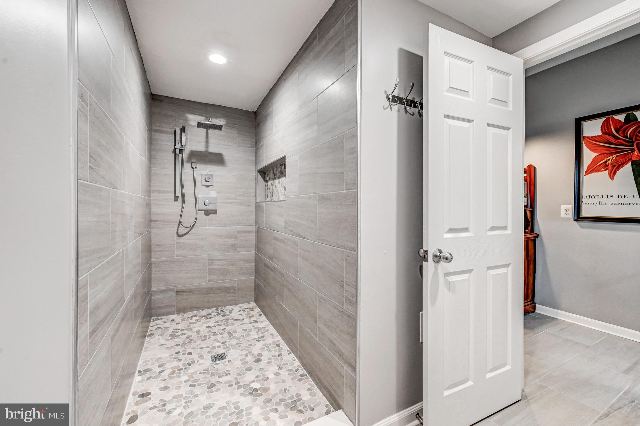 BOWLEYS QUARTERS - Residential