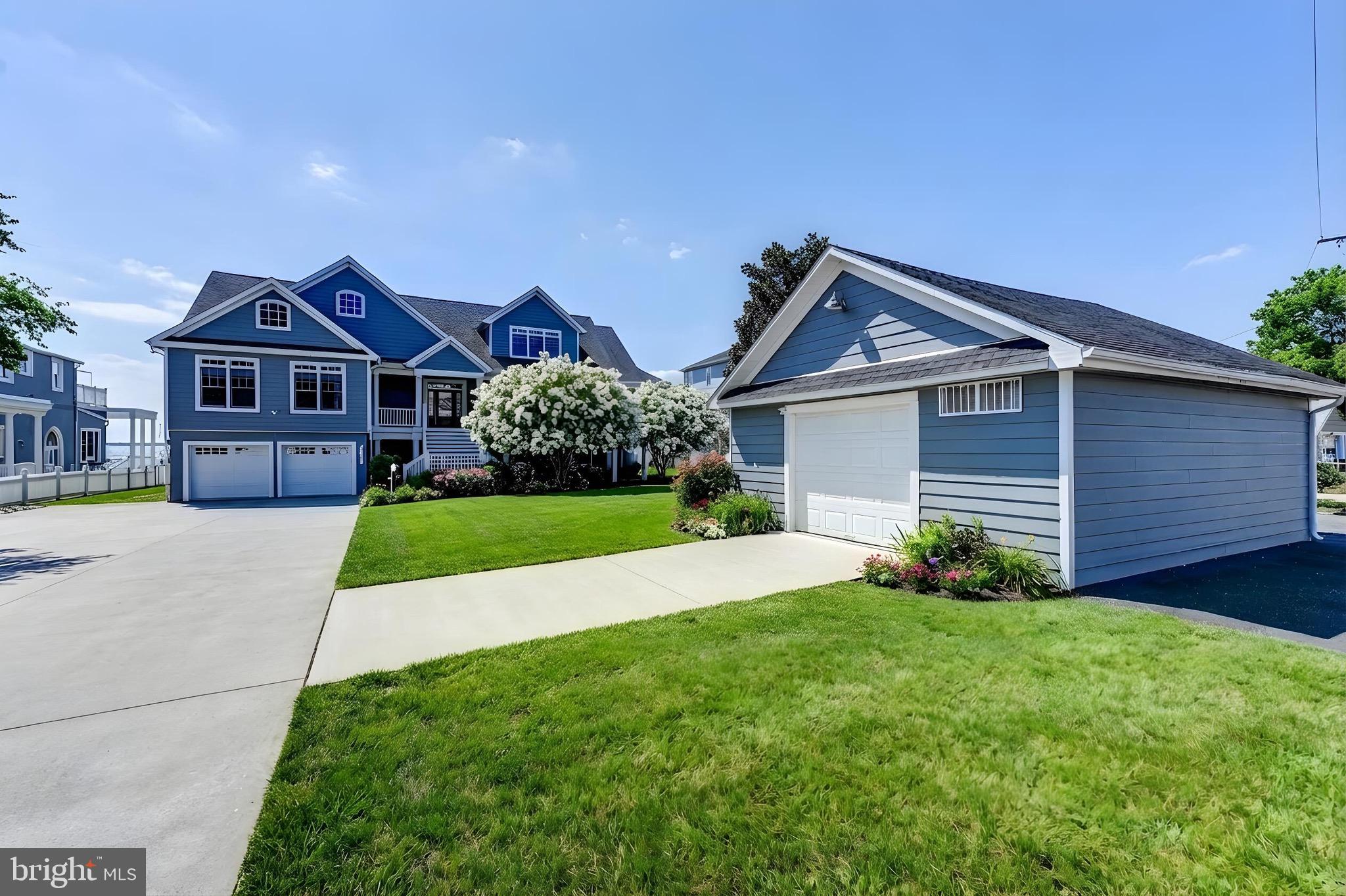 BOWLEYS QUARTERS - Residential