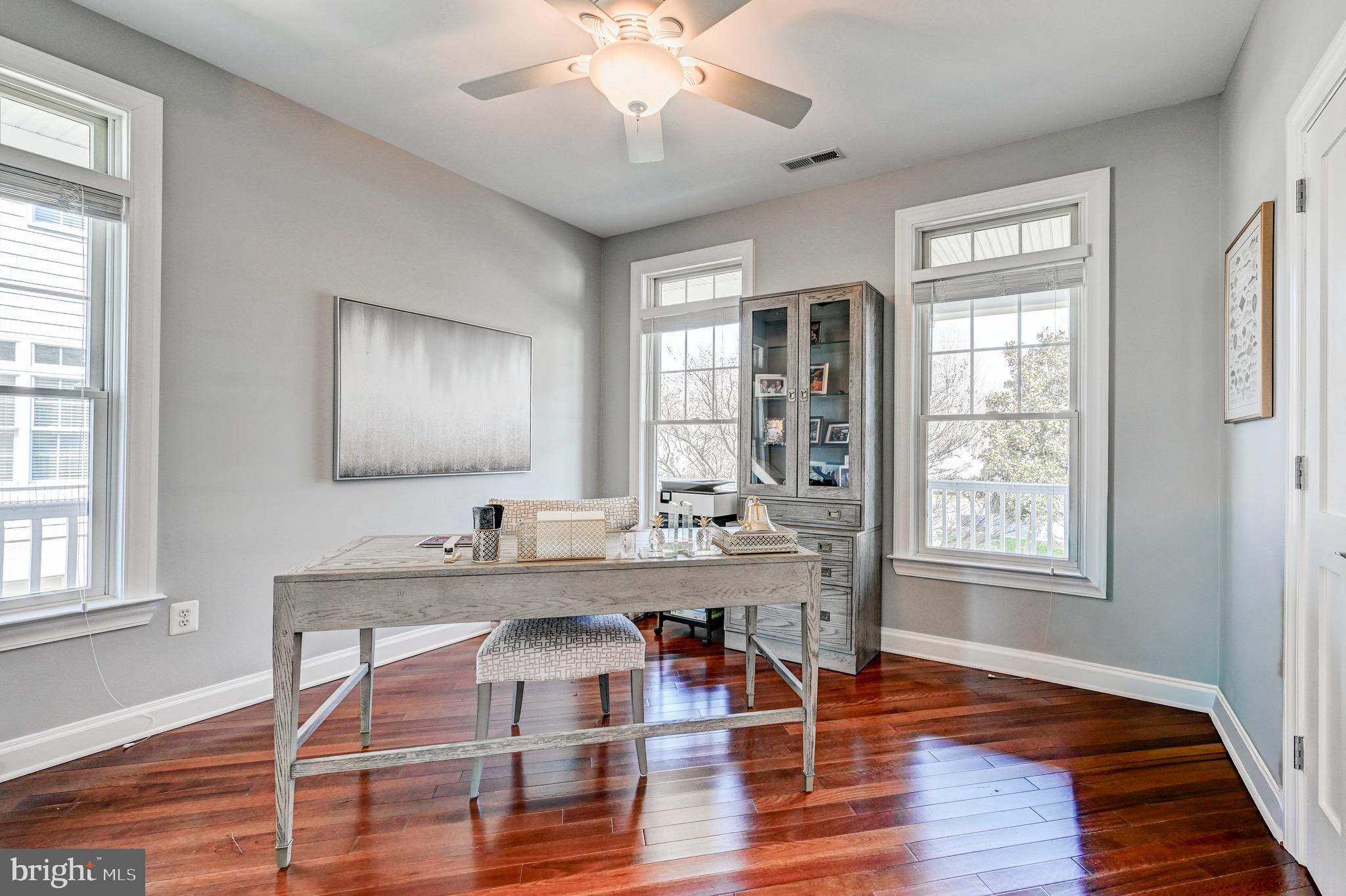 BOWLEYS QUARTERS - Residential