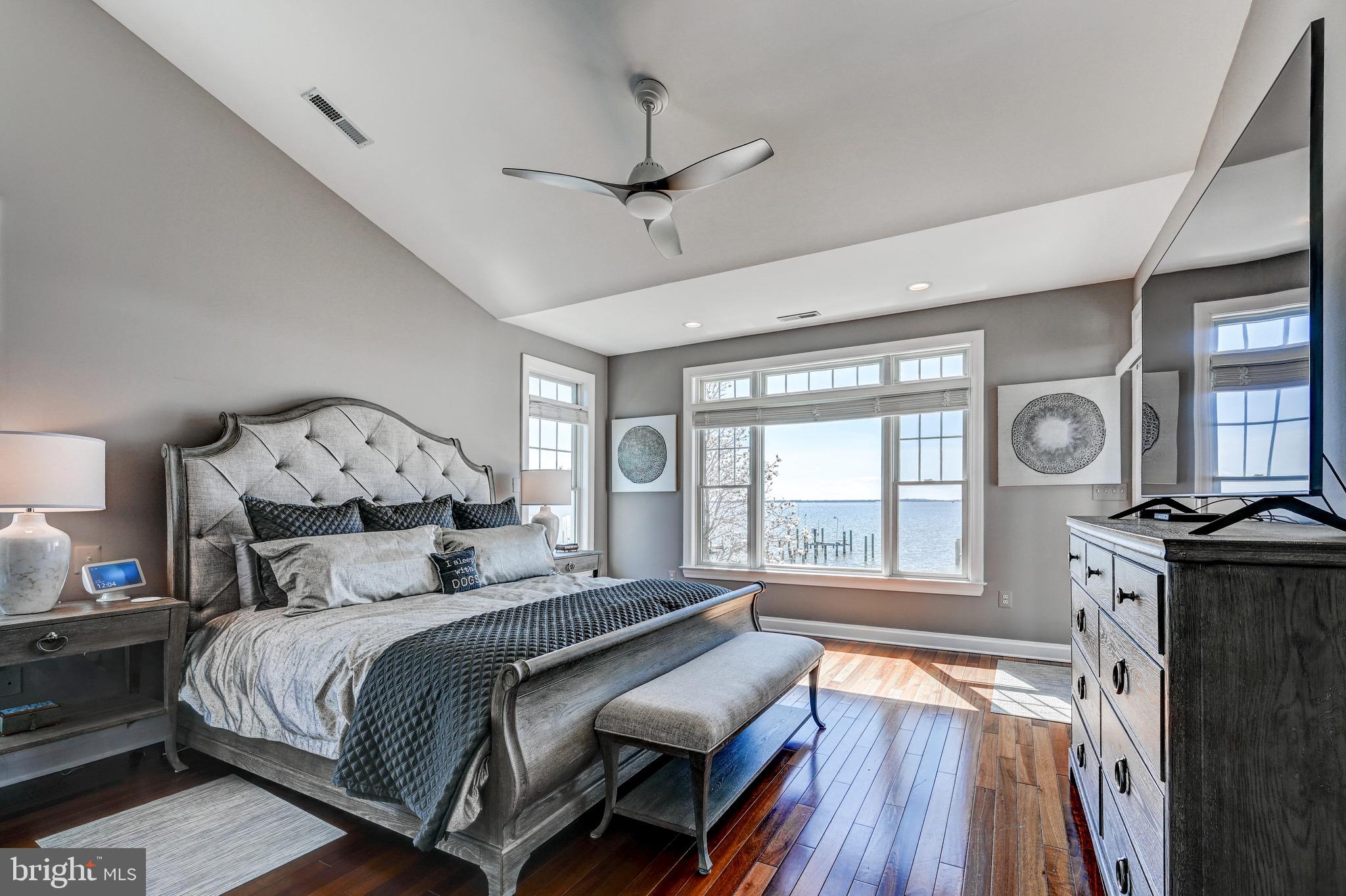 BOWLEYS QUARTERS - Residential