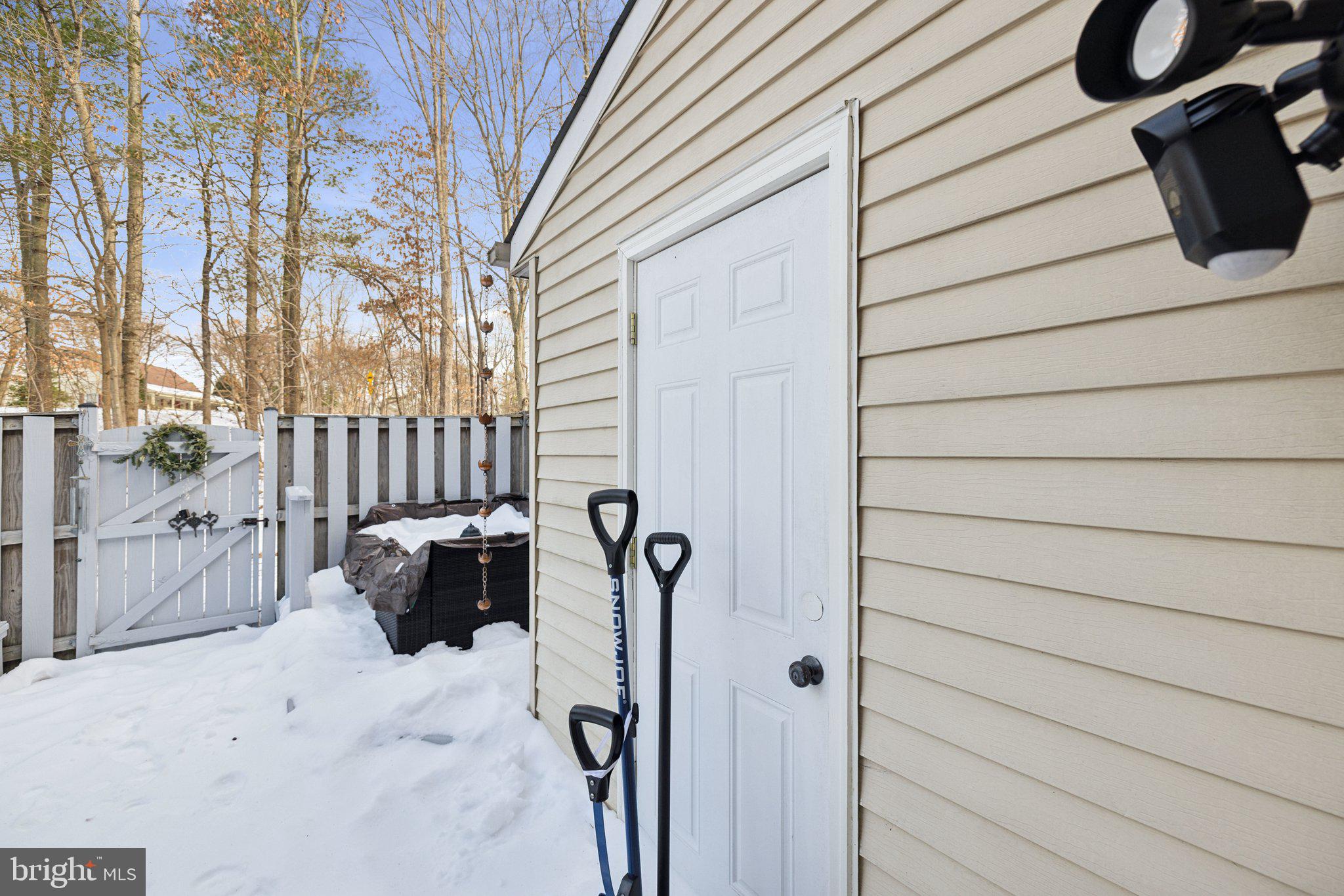 LAKE RIDGE - Residential