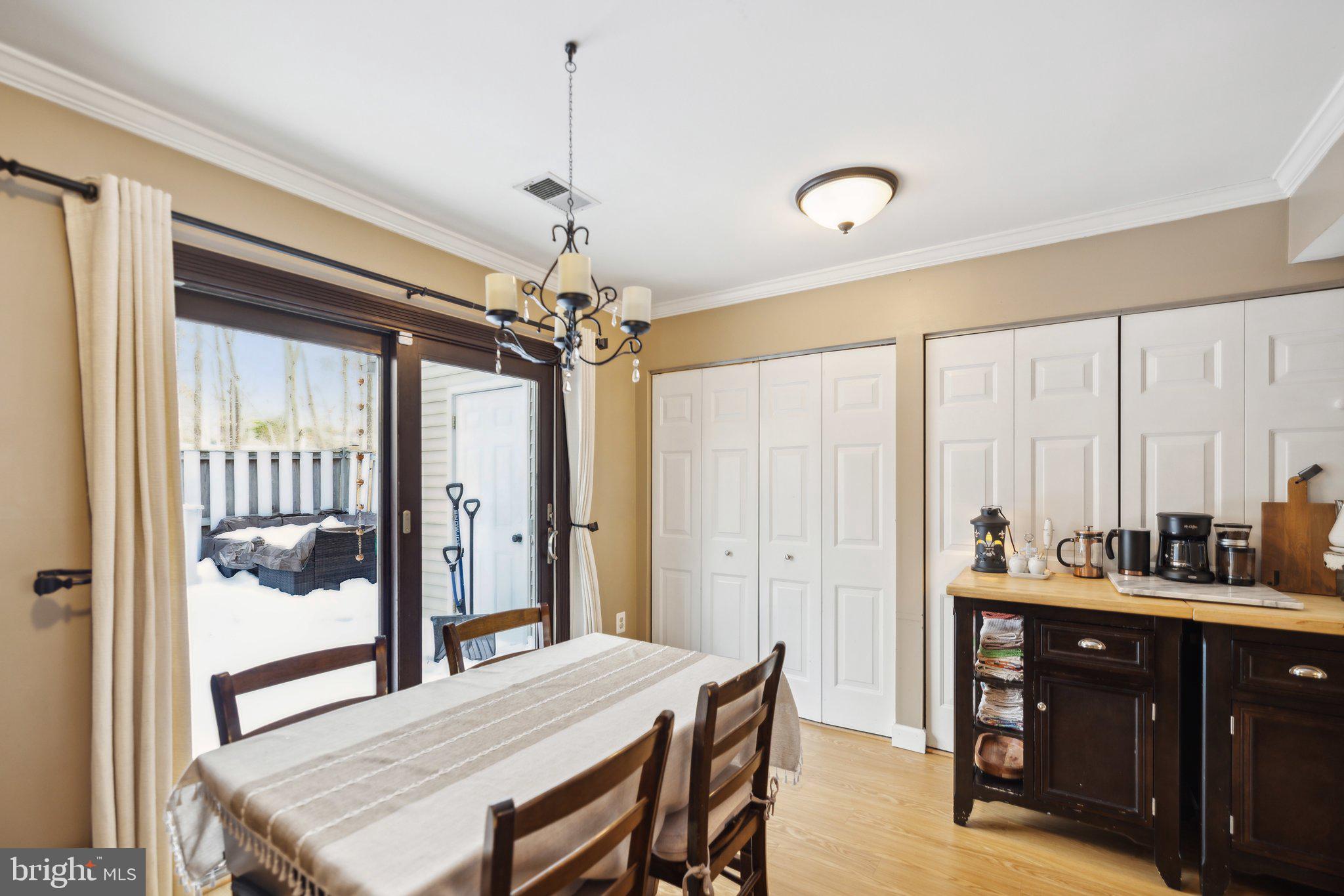 LAKE RIDGE - Residential