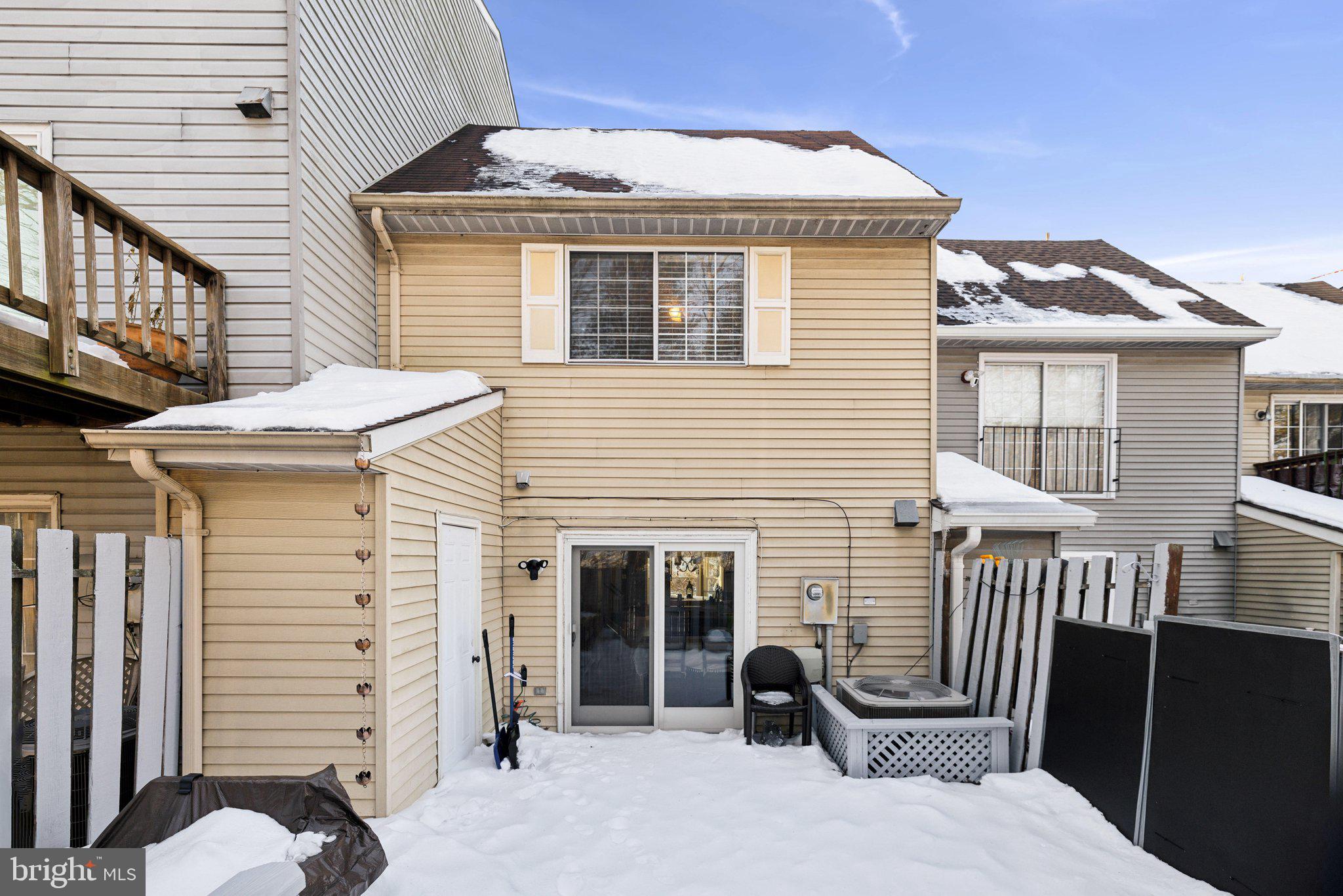 LAKE RIDGE - Residential