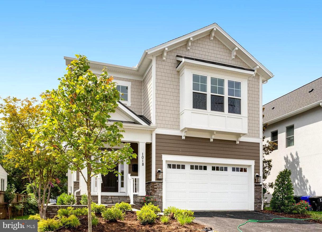 ADDISON HEIGHTS - Residential