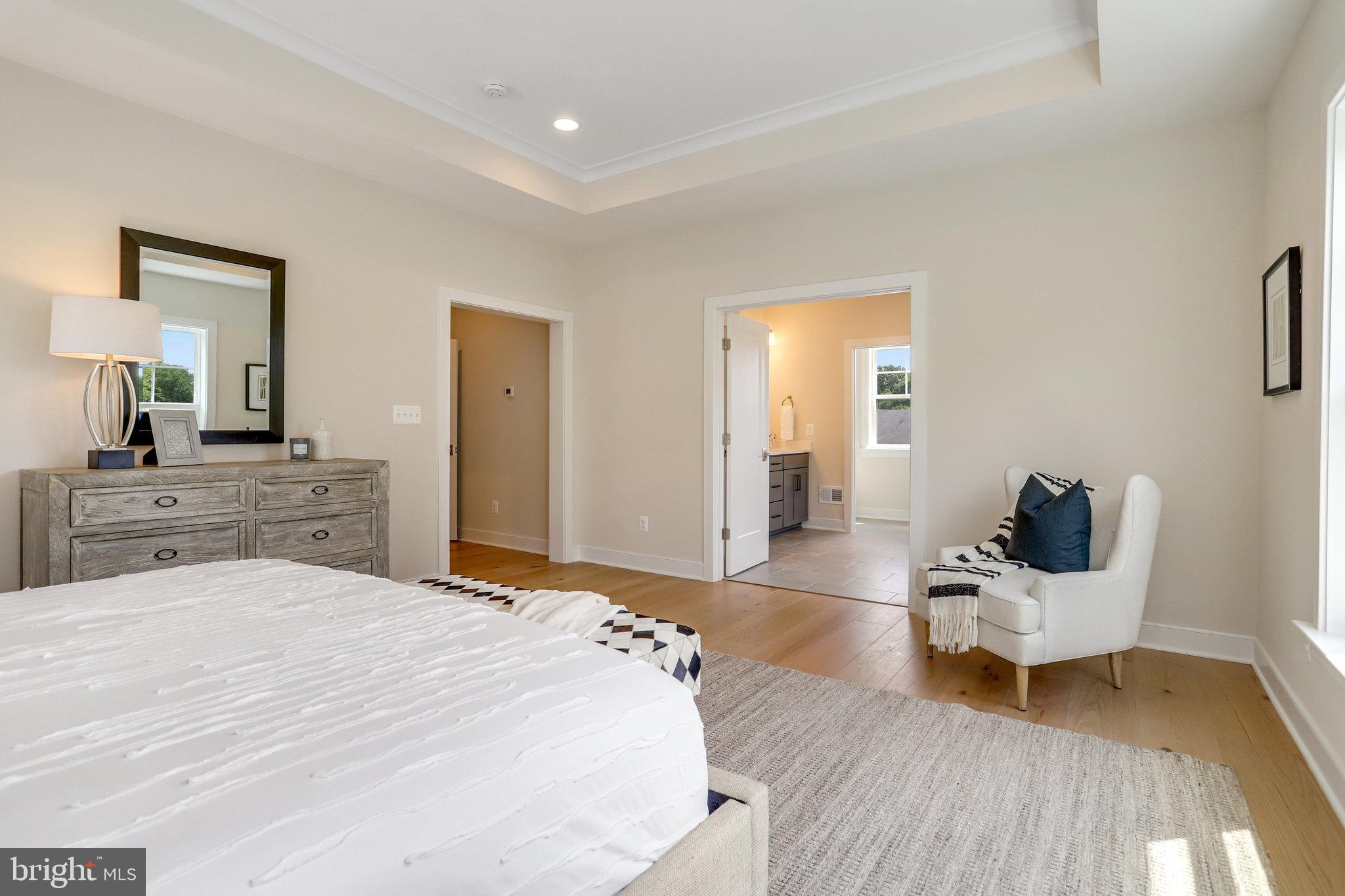 ADDISON HEIGHTS - Residential