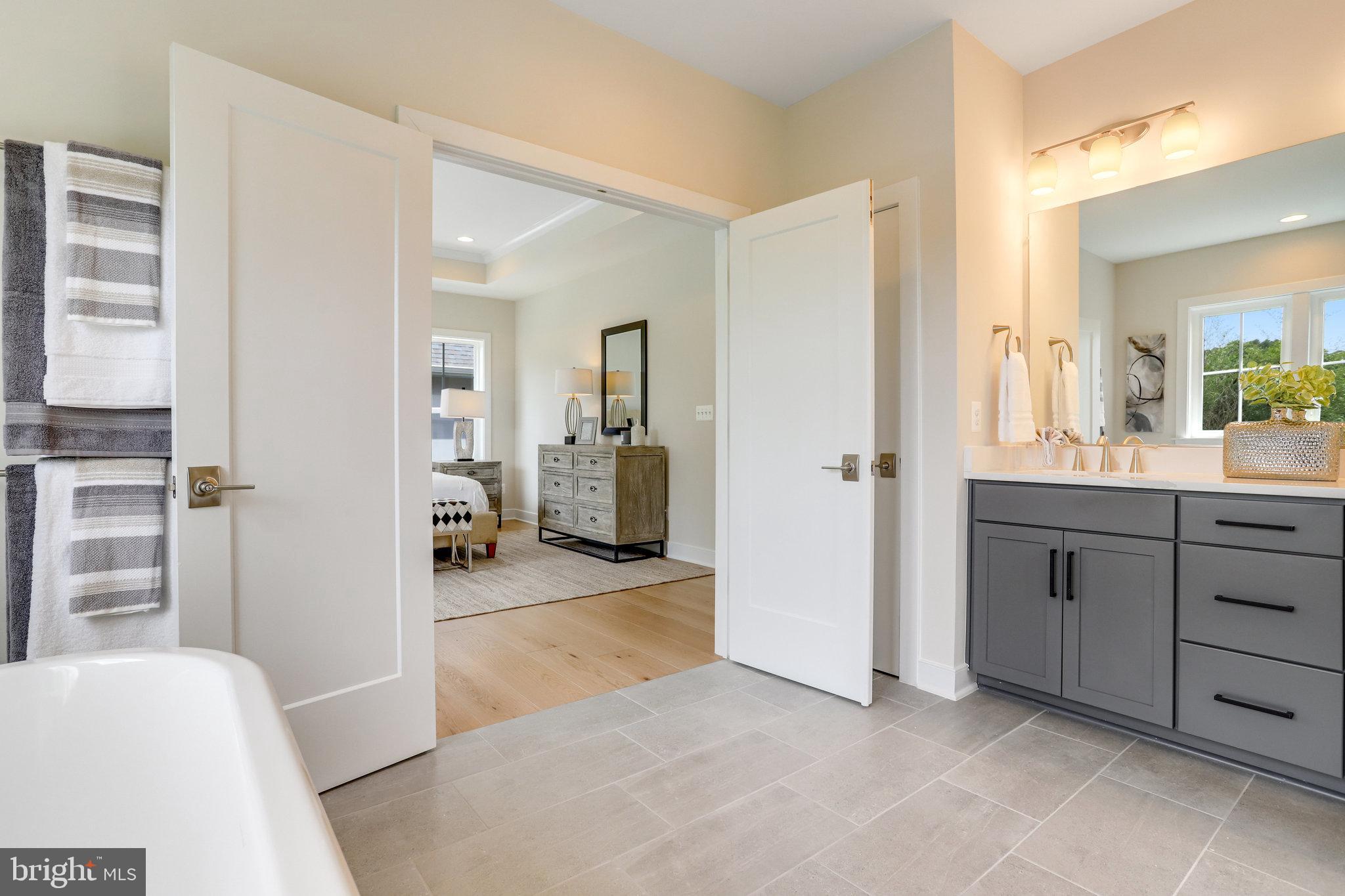 ADDISON HEIGHTS - Residential