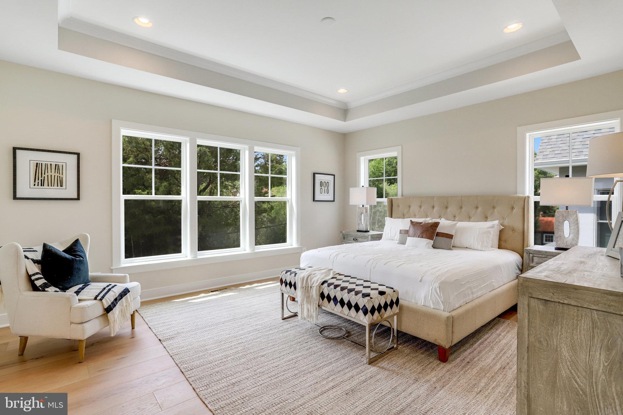 ADDISON HEIGHTS - Residential