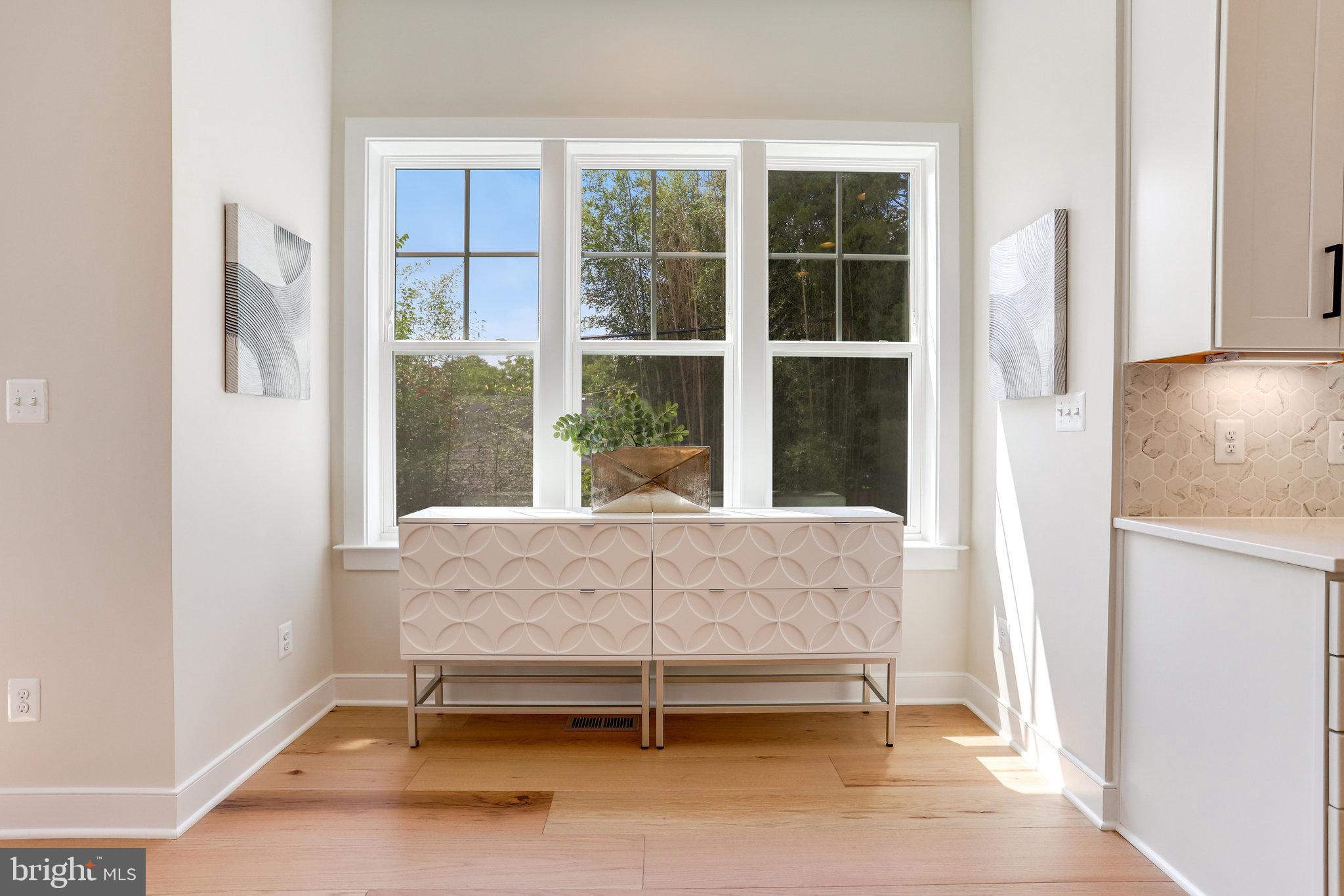 ADDISON HEIGHTS - Residential