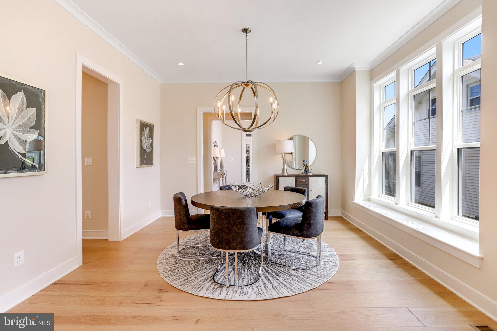 ADDISON HEIGHTS - Residential