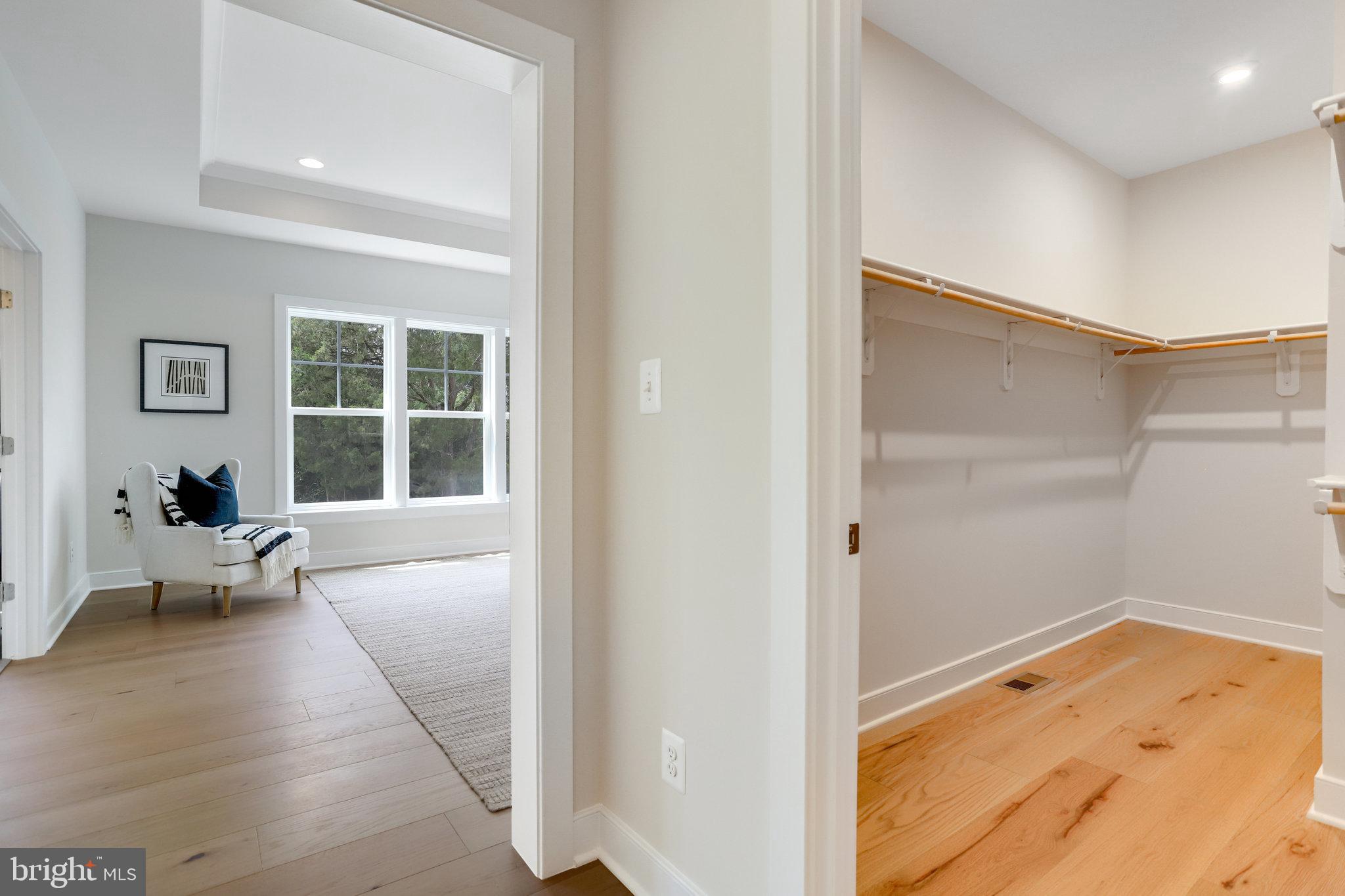 ADDISON HEIGHTS - Residential