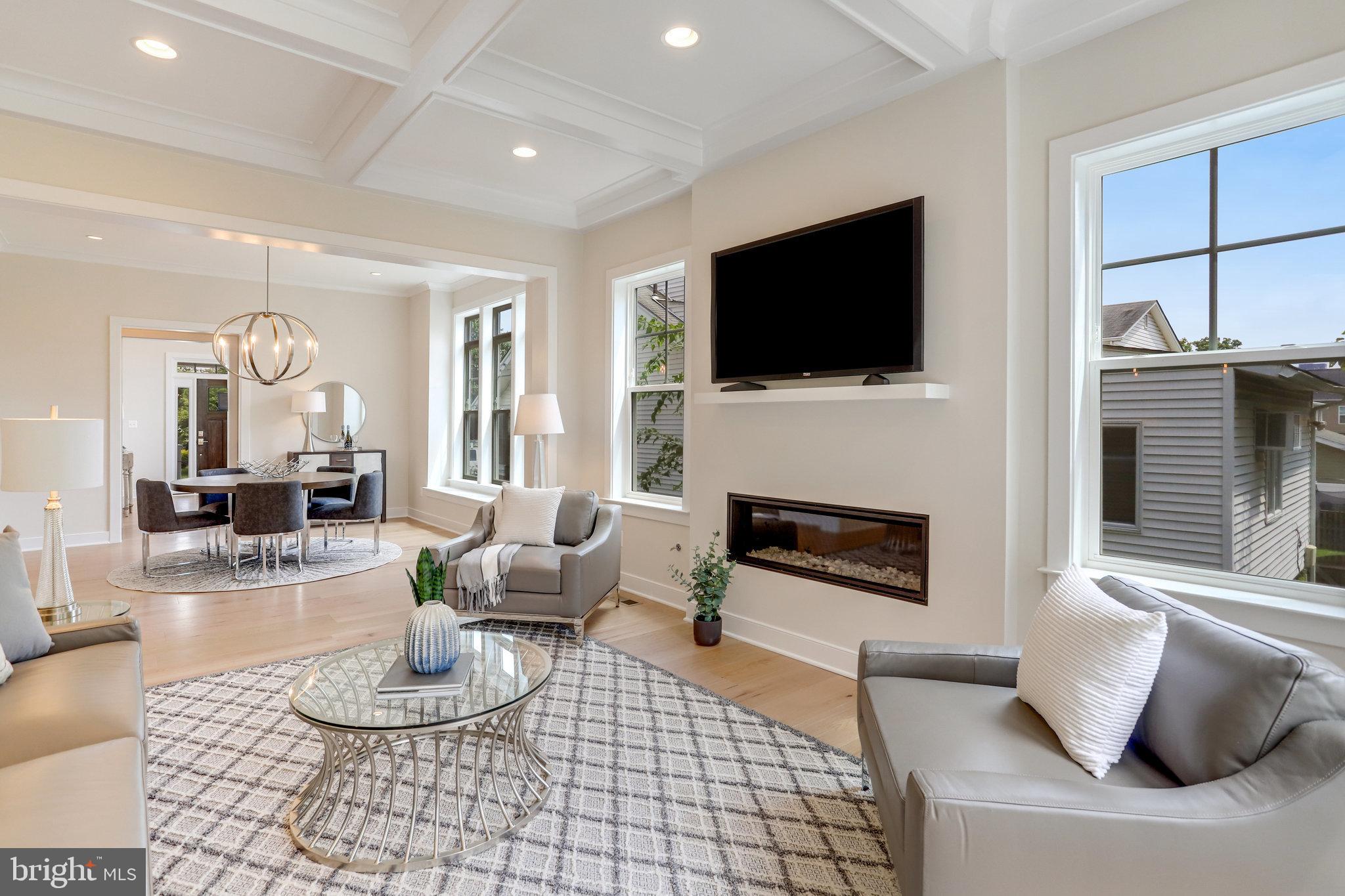 ADDISON HEIGHTS - Residential