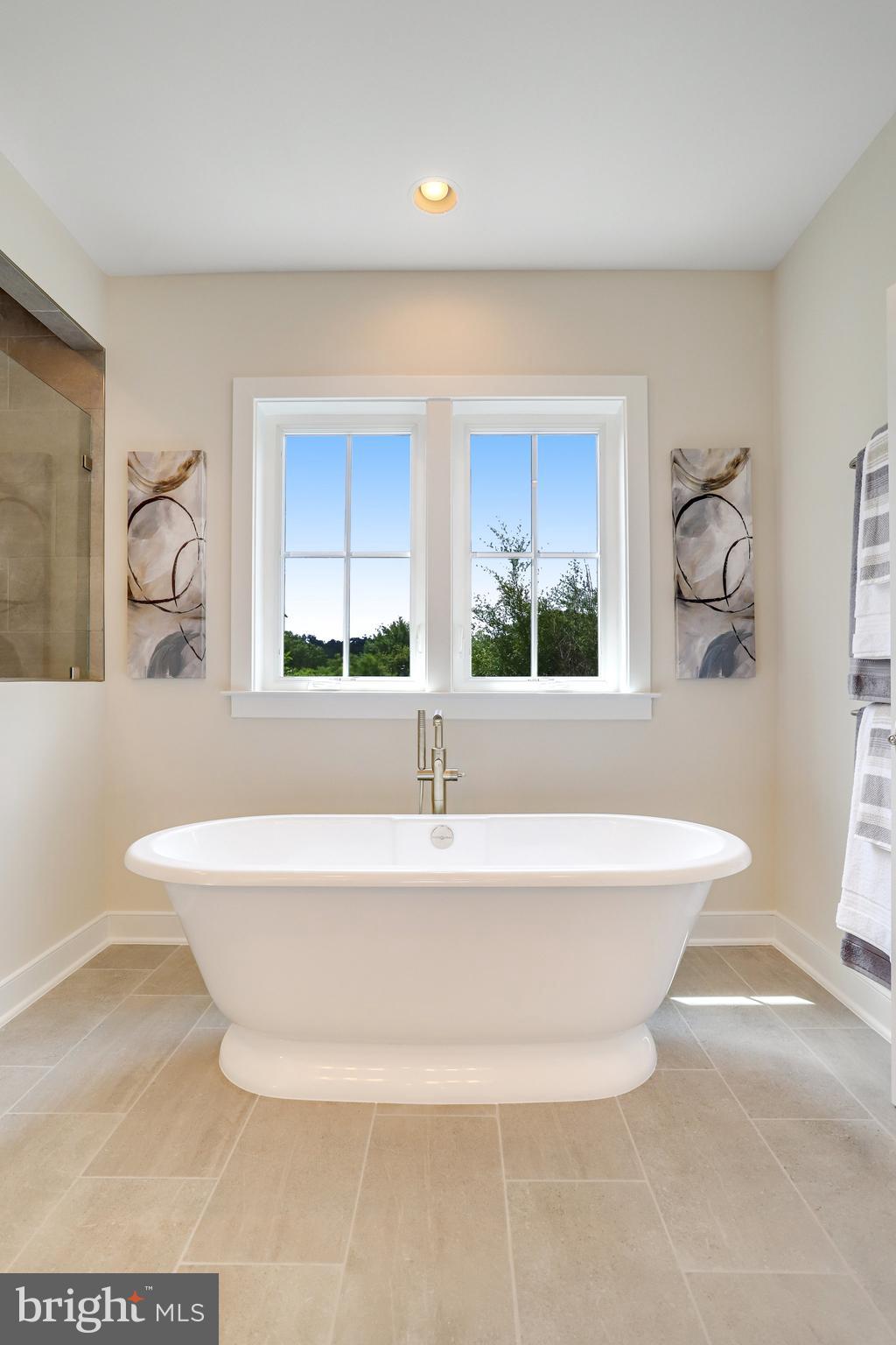 ADDISON HEIGHTS - Residential