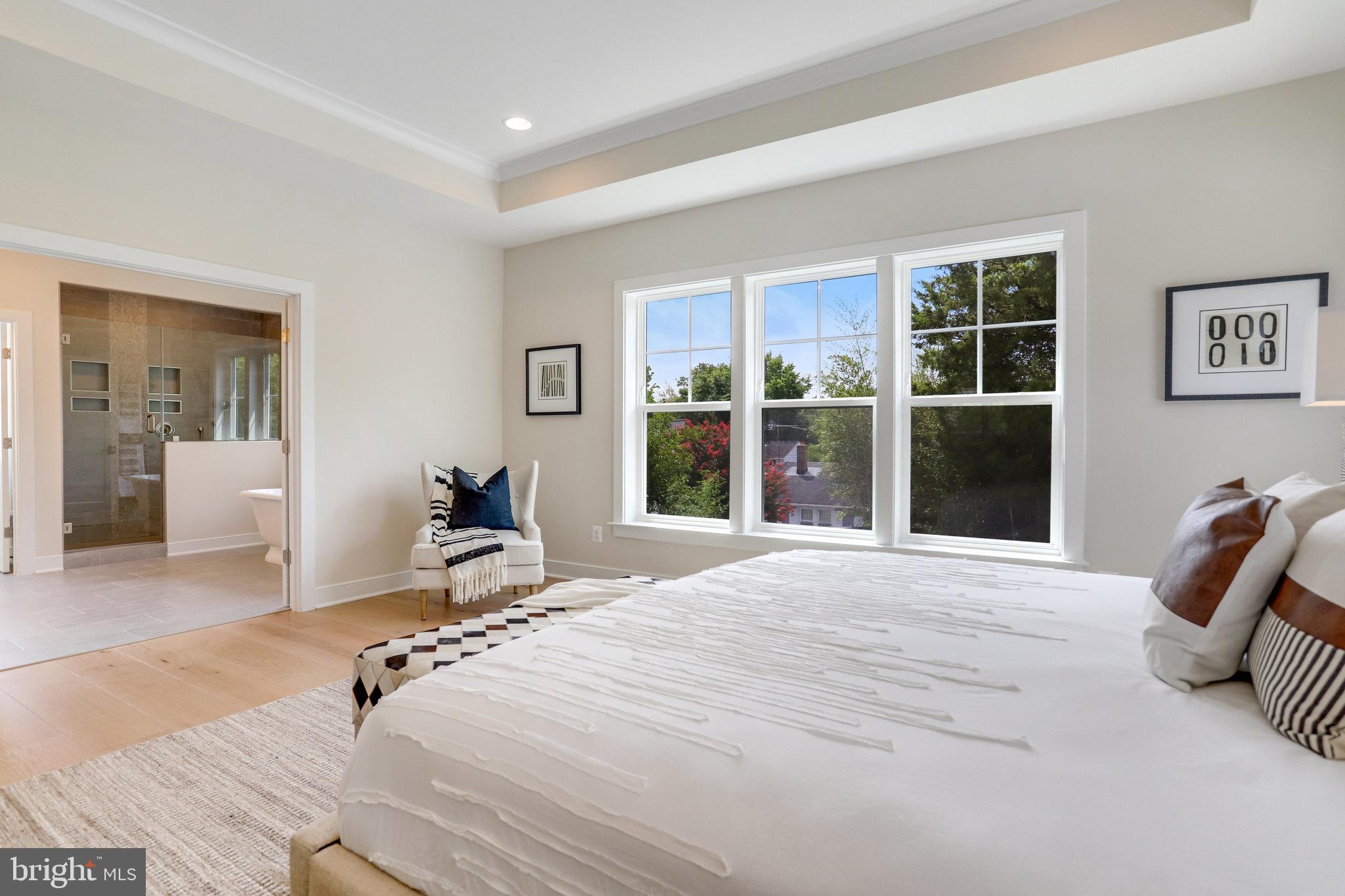 ADDISON HEIGHTS - Residential