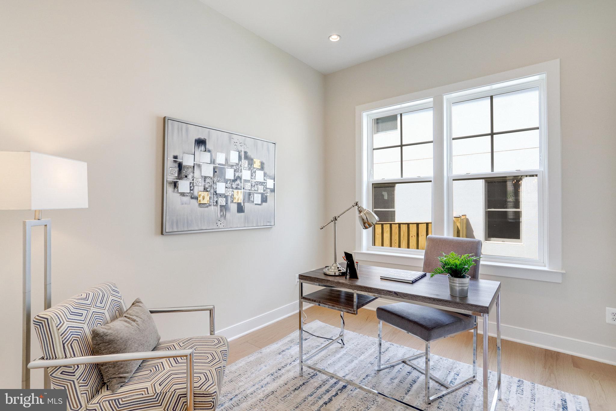 ADDISON HEIGHTS - Residential