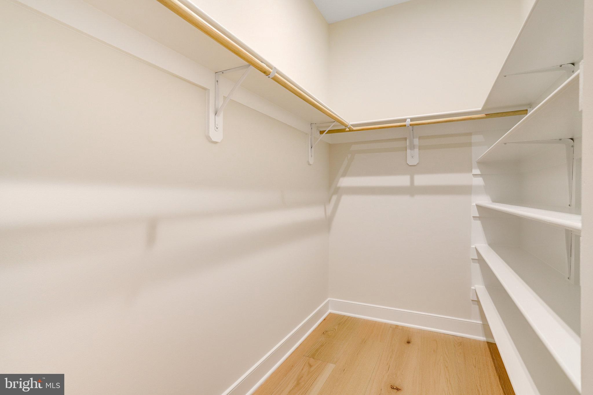 ADDISON HEIGHTS - Residential