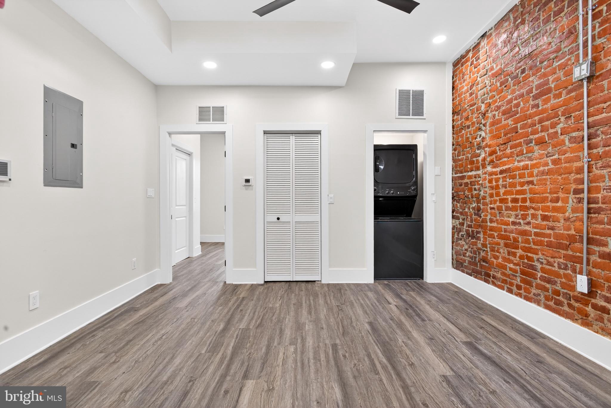 1808 W SUSQUEHANNA AVENUE 2