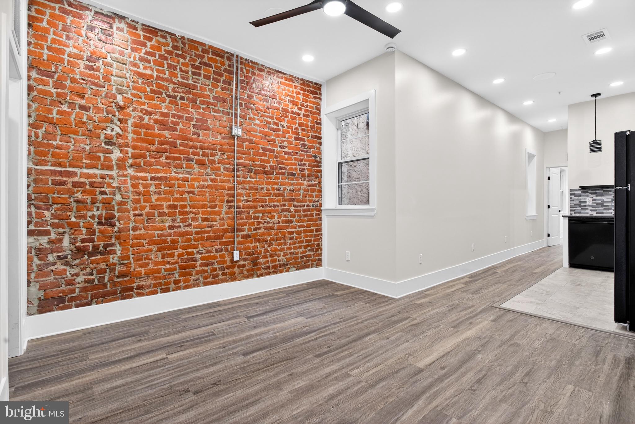 1808 W SUSQUEHANNA AVENUE 2