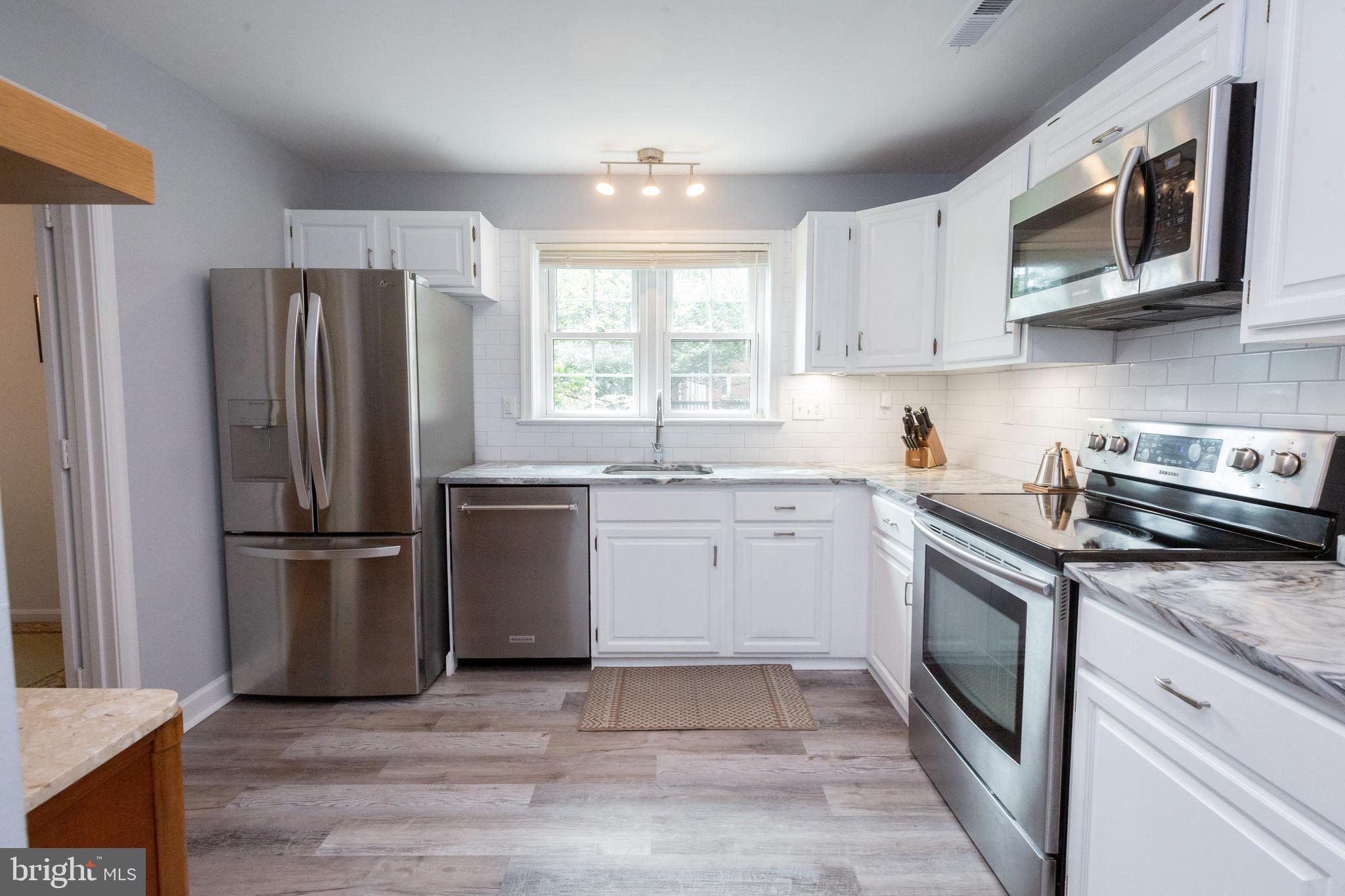 KENWOOD FOREST - Residential