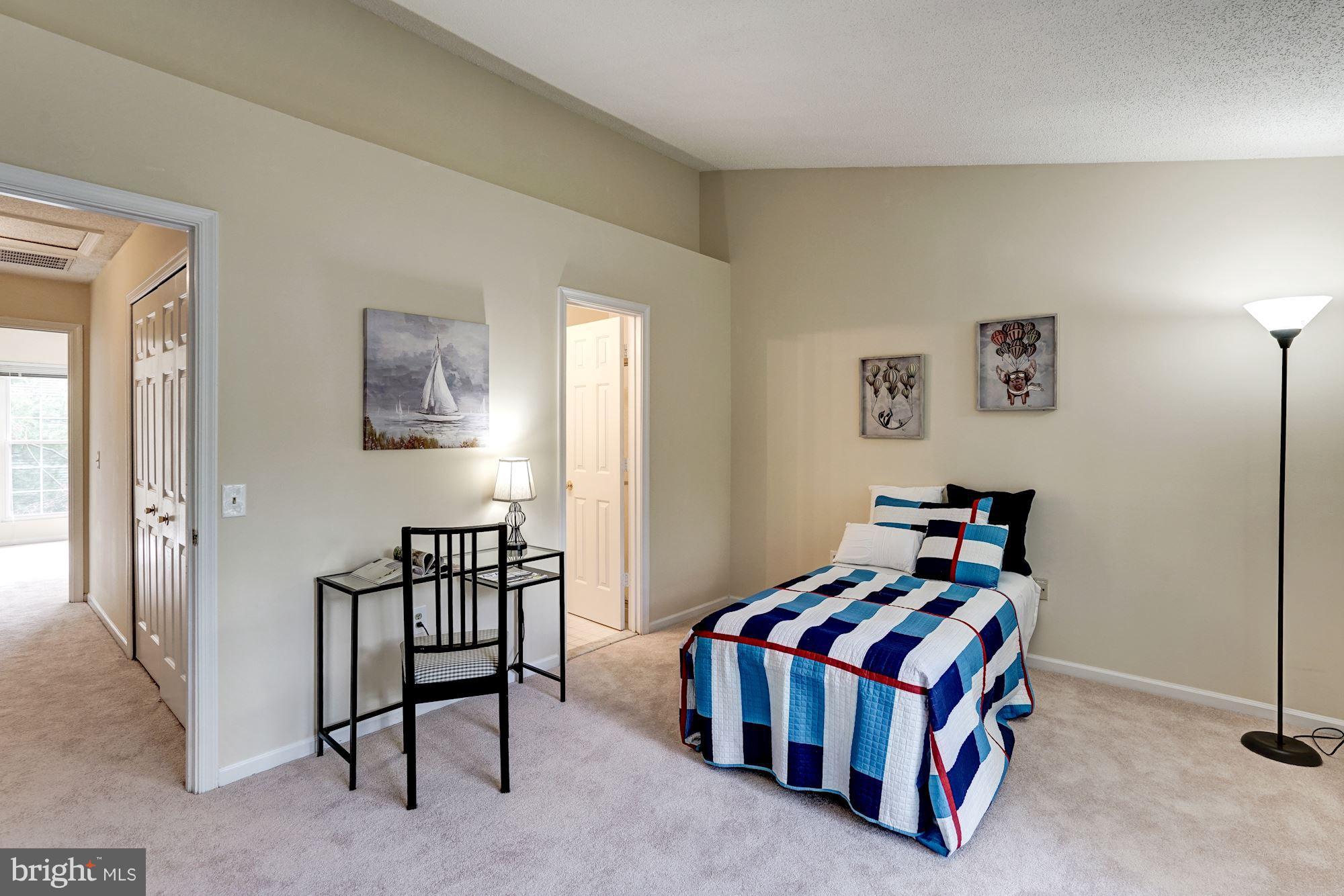 PENDERBROOK - Residential