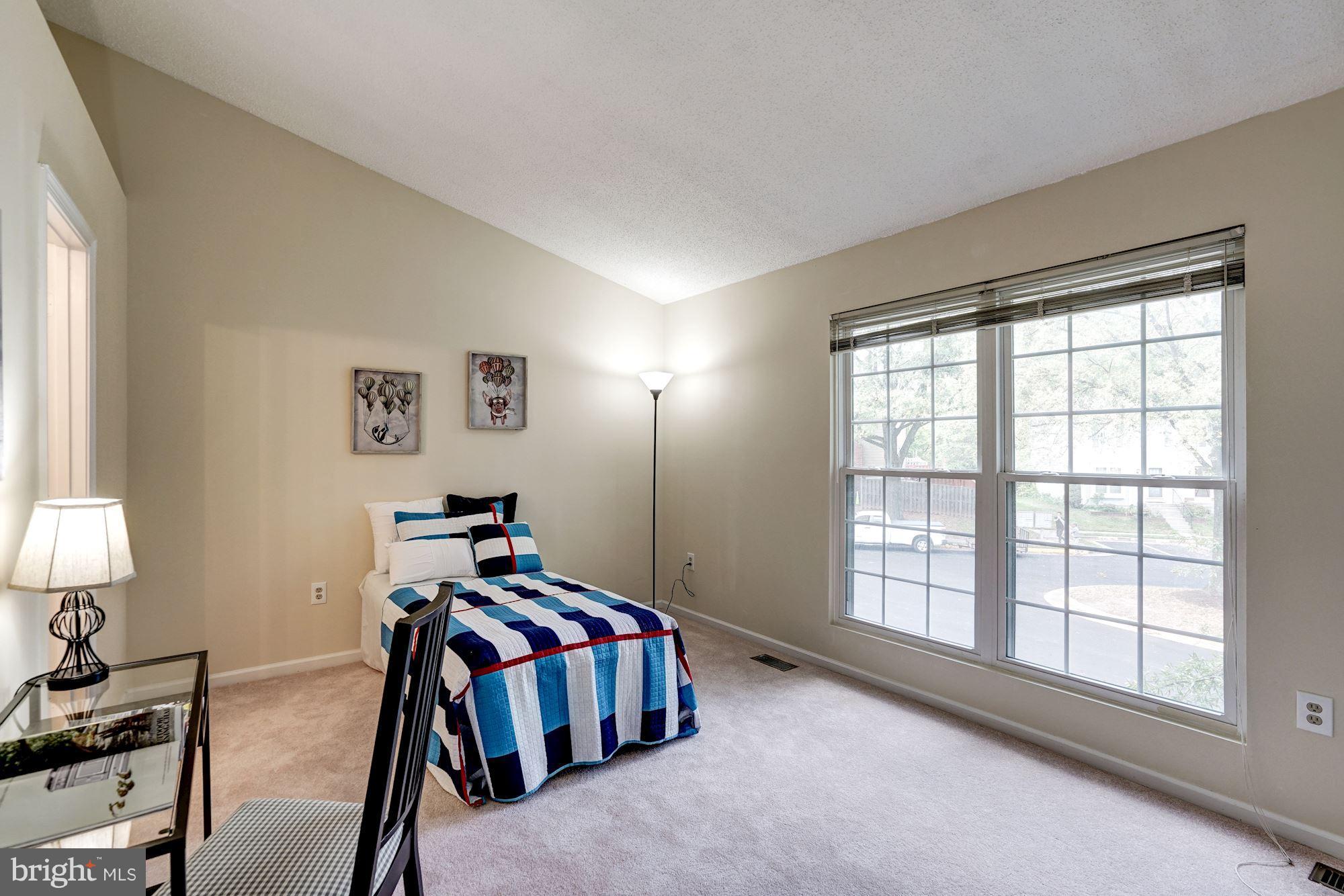 PENDERBROOK - Residential