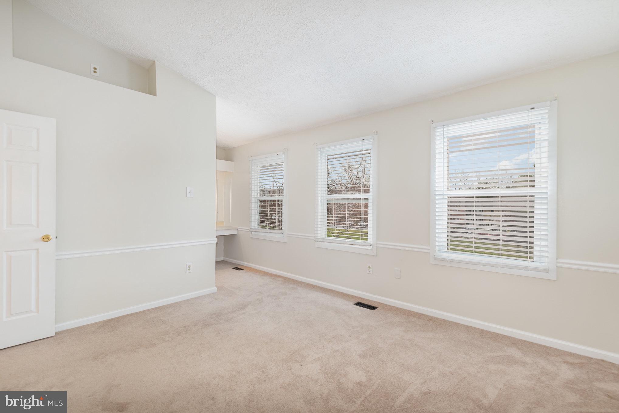 MAJORS CHOICE - Residential Lease