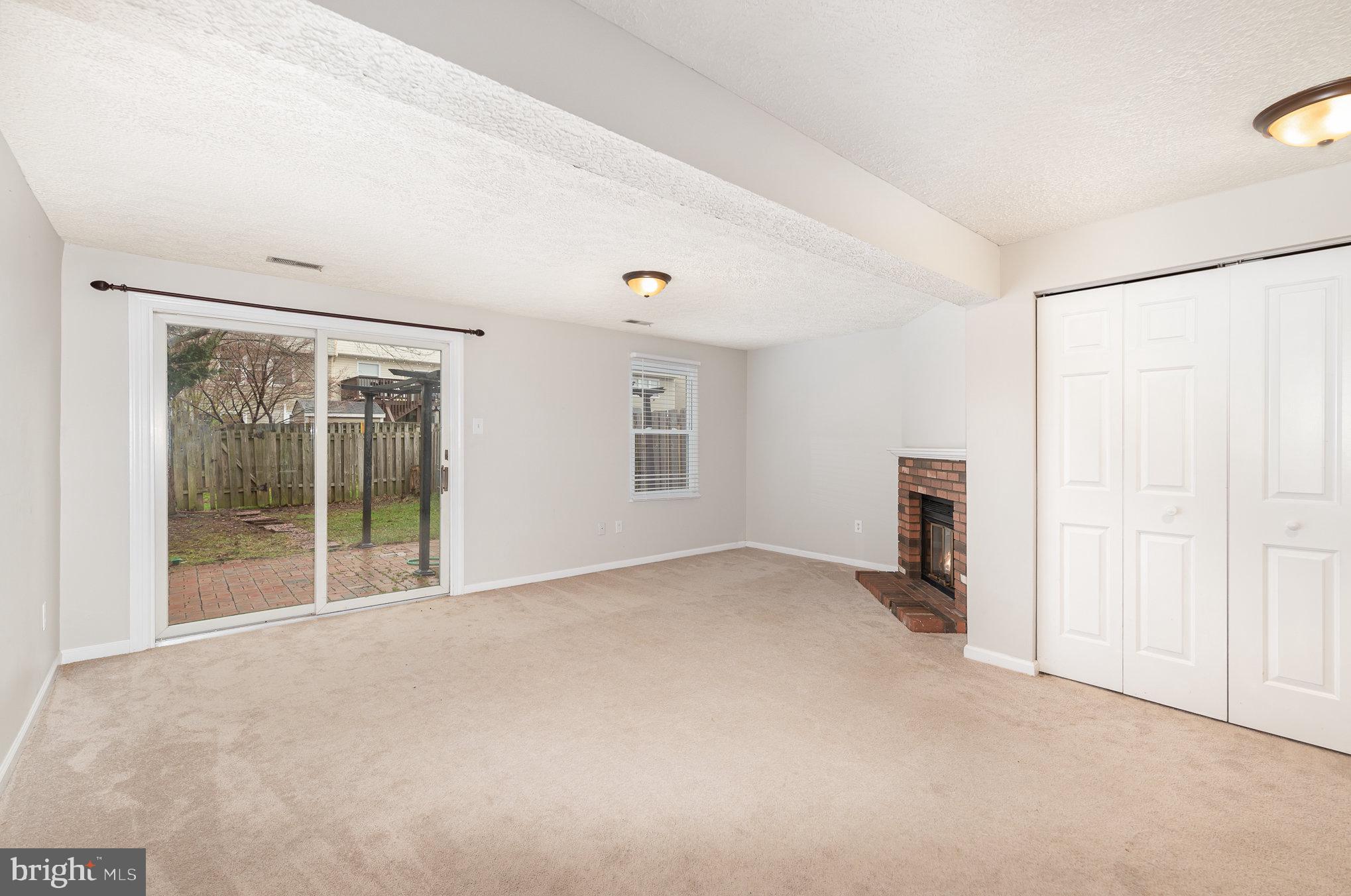 MAJORS CHOICE - Residential Lease