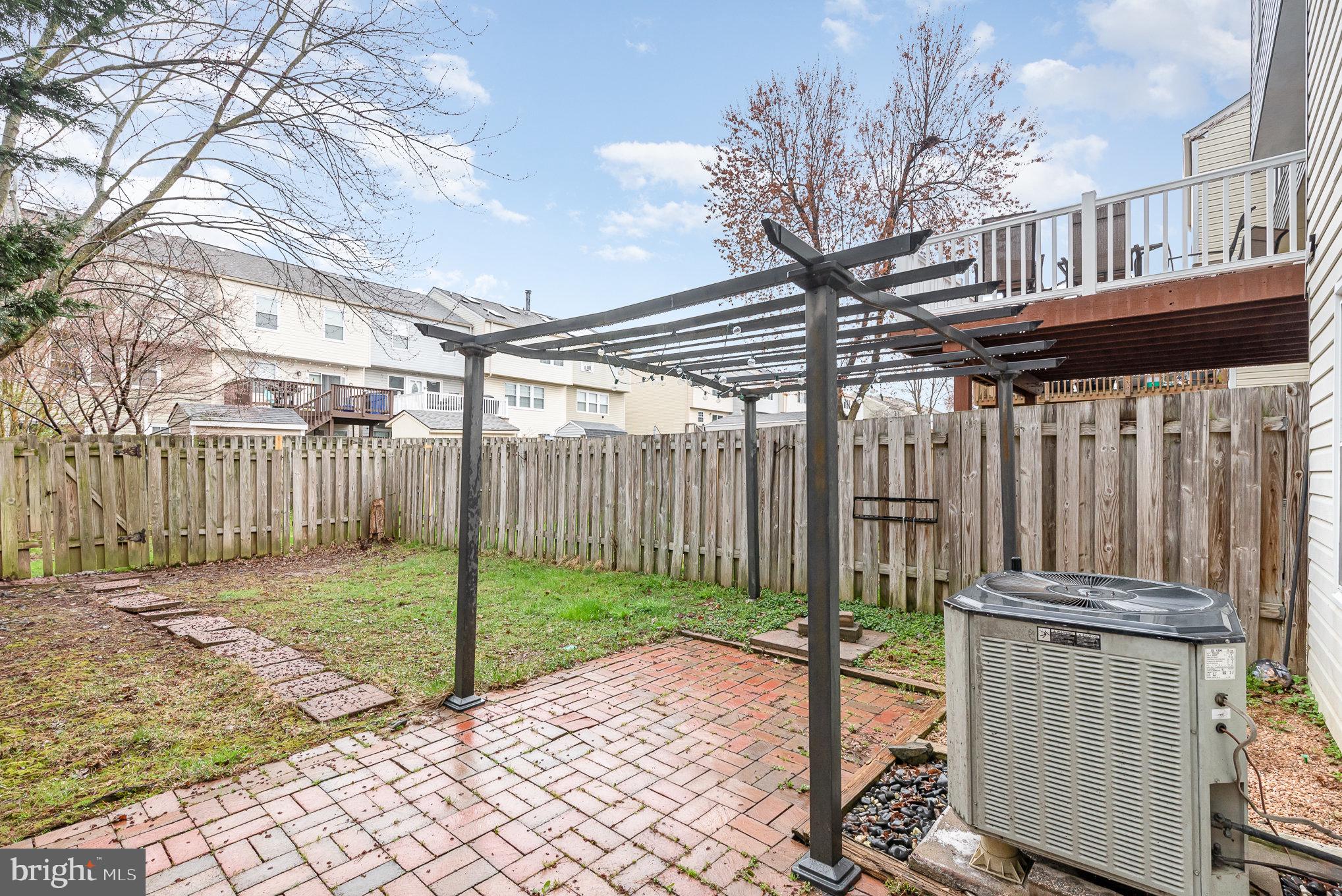 MAJORS CHOICE - Residential Lease