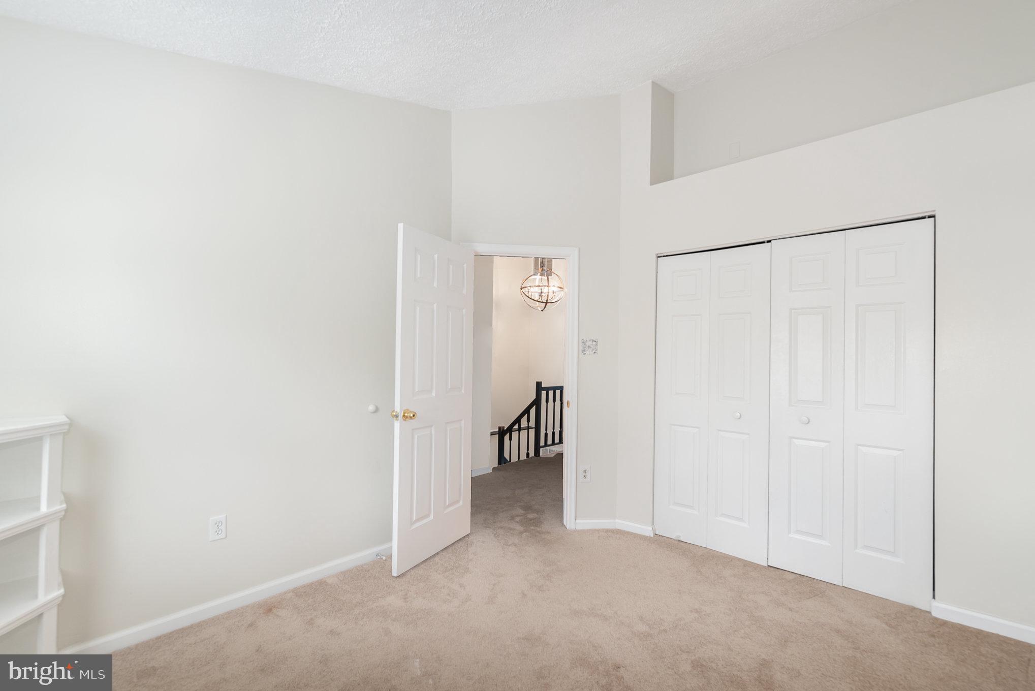 MAJORS CHOICE - Residential Lease