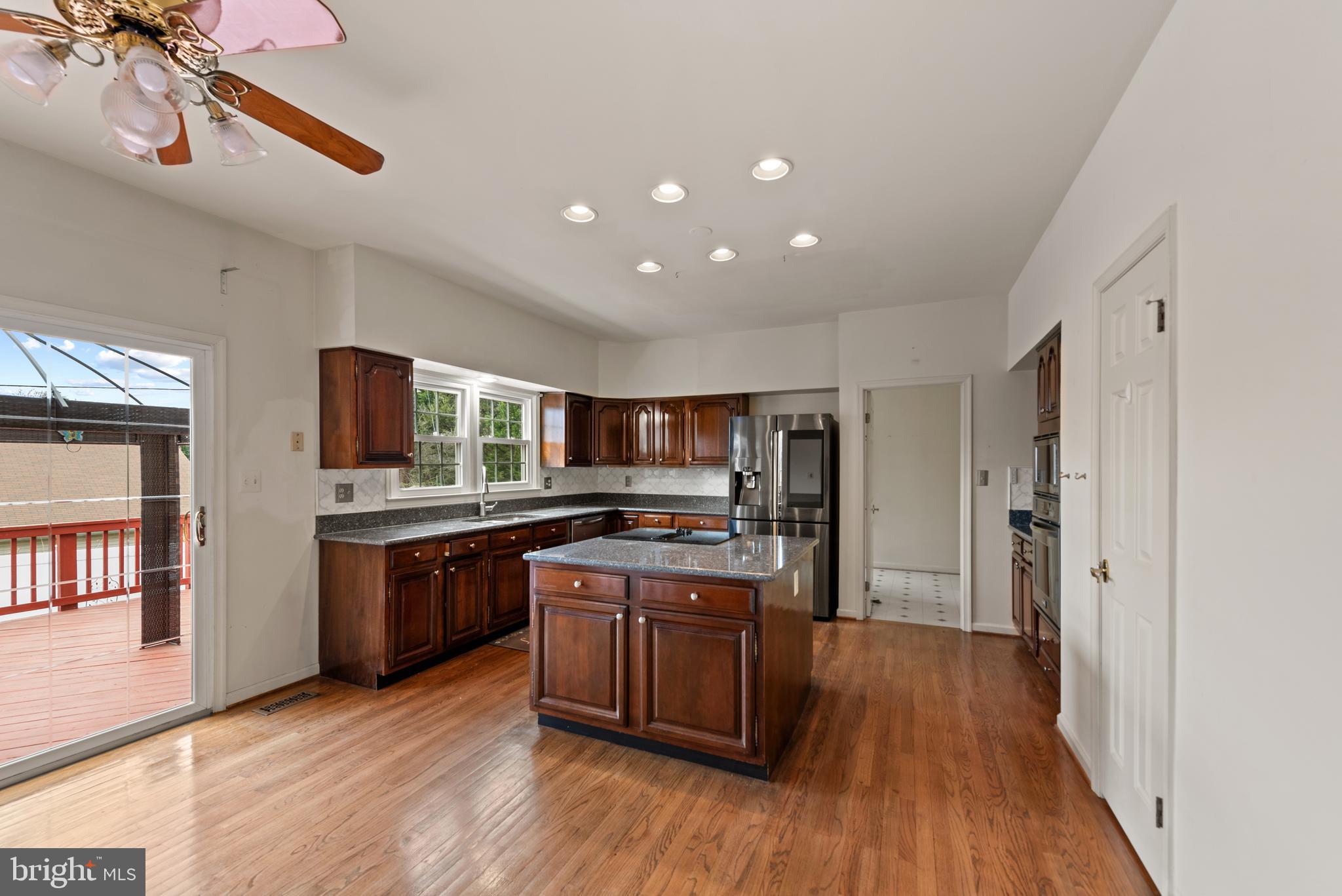 10101 BRACKEN DRIVE