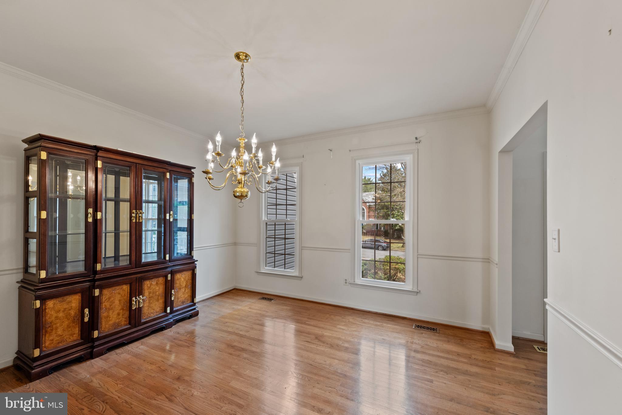 10101 BRACKEN DRIVE