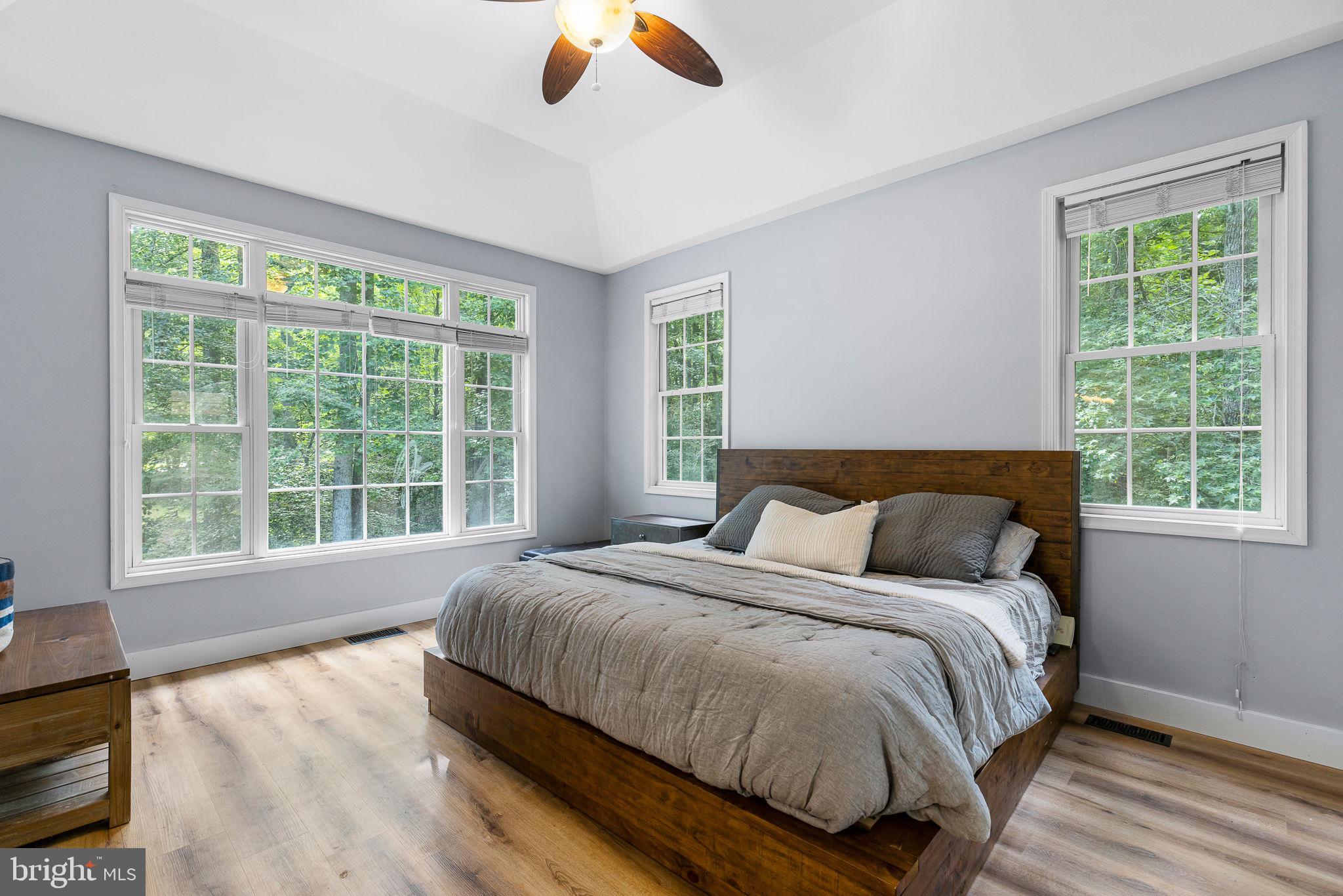 OLD BANKS - Residential Lease