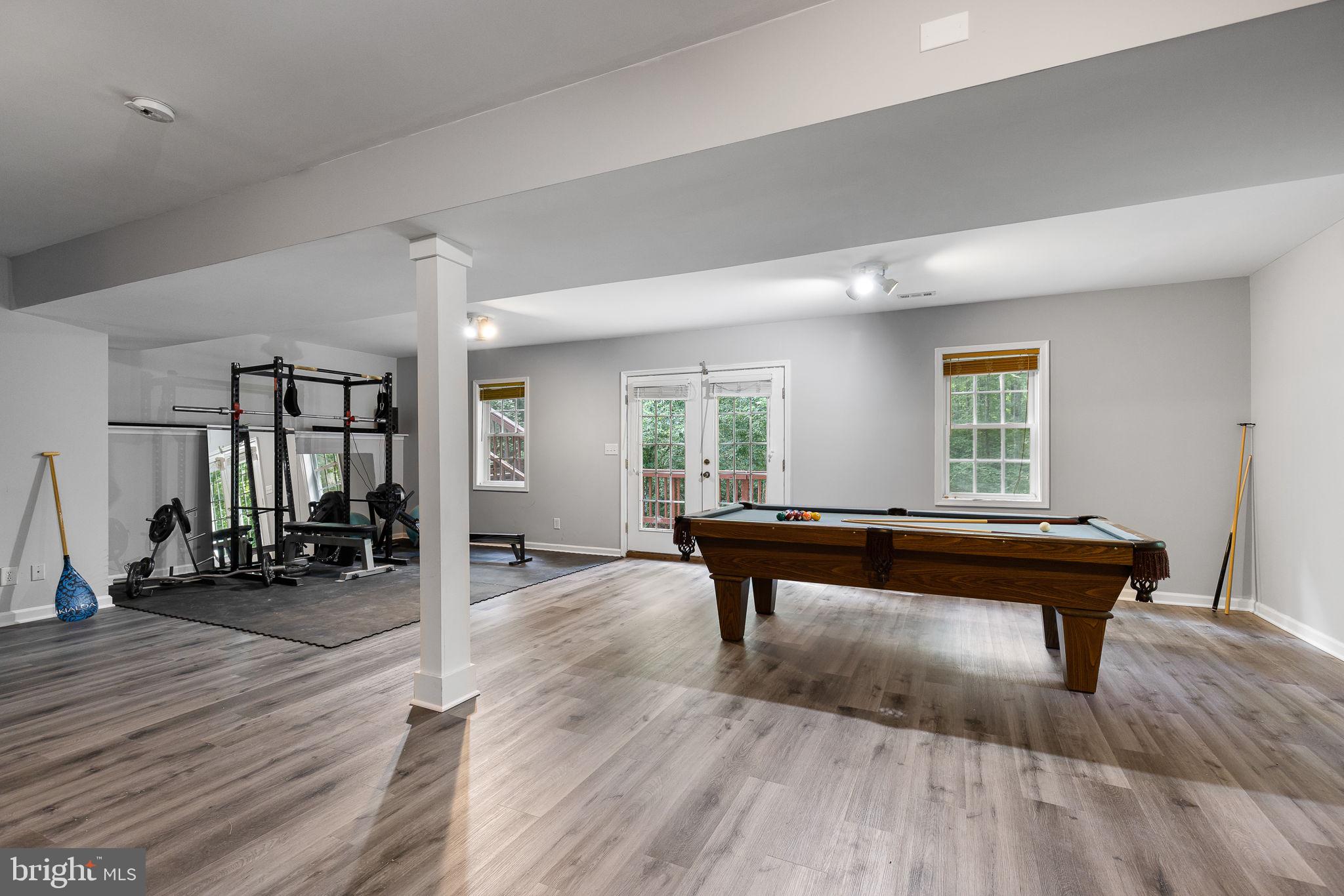 OLD BANKS - Residential Lease