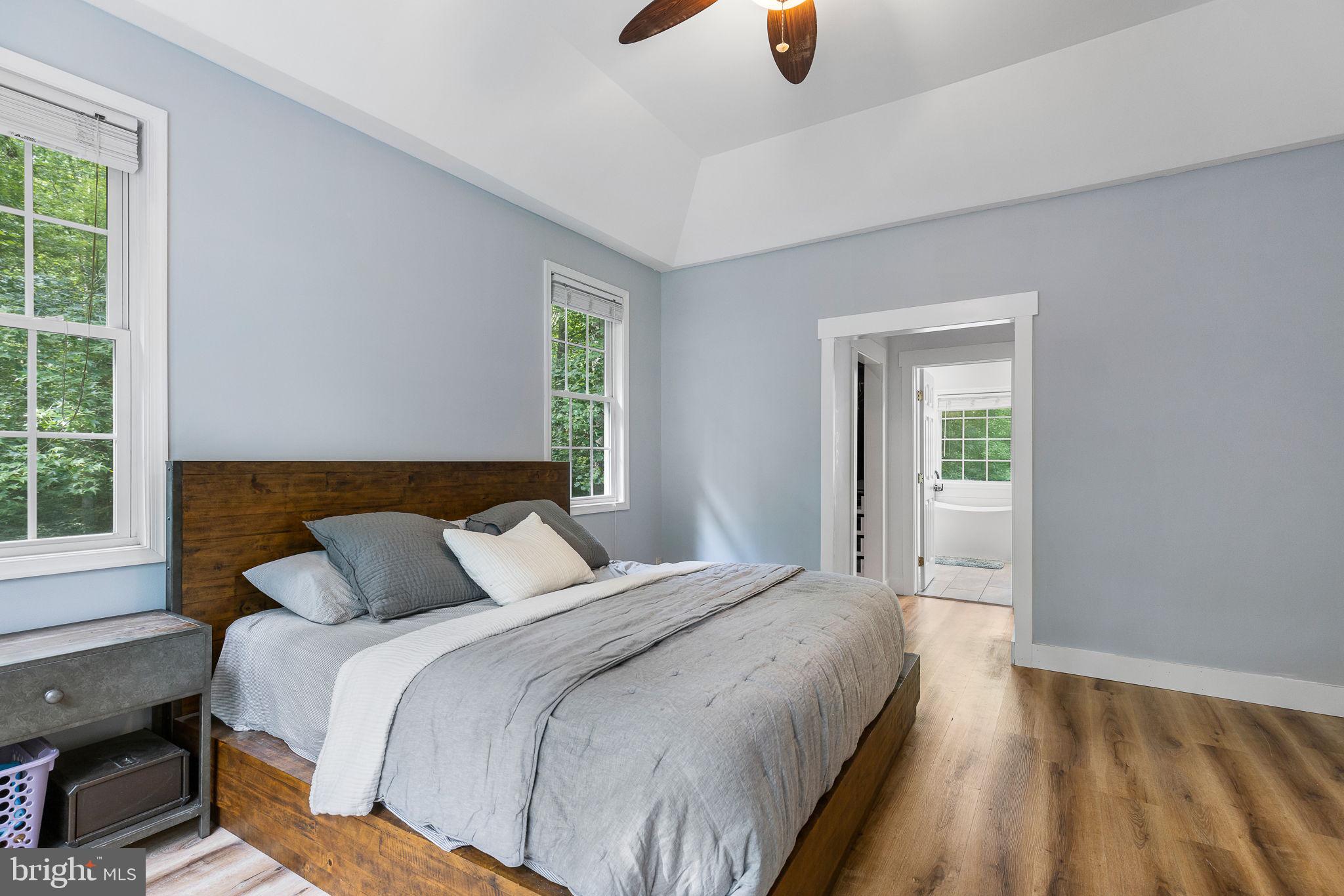 OLD BANKS - Residential Lease