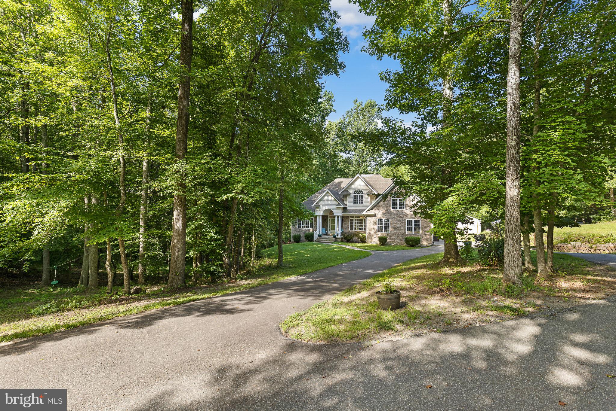 OLD BANKS - Residential Lease