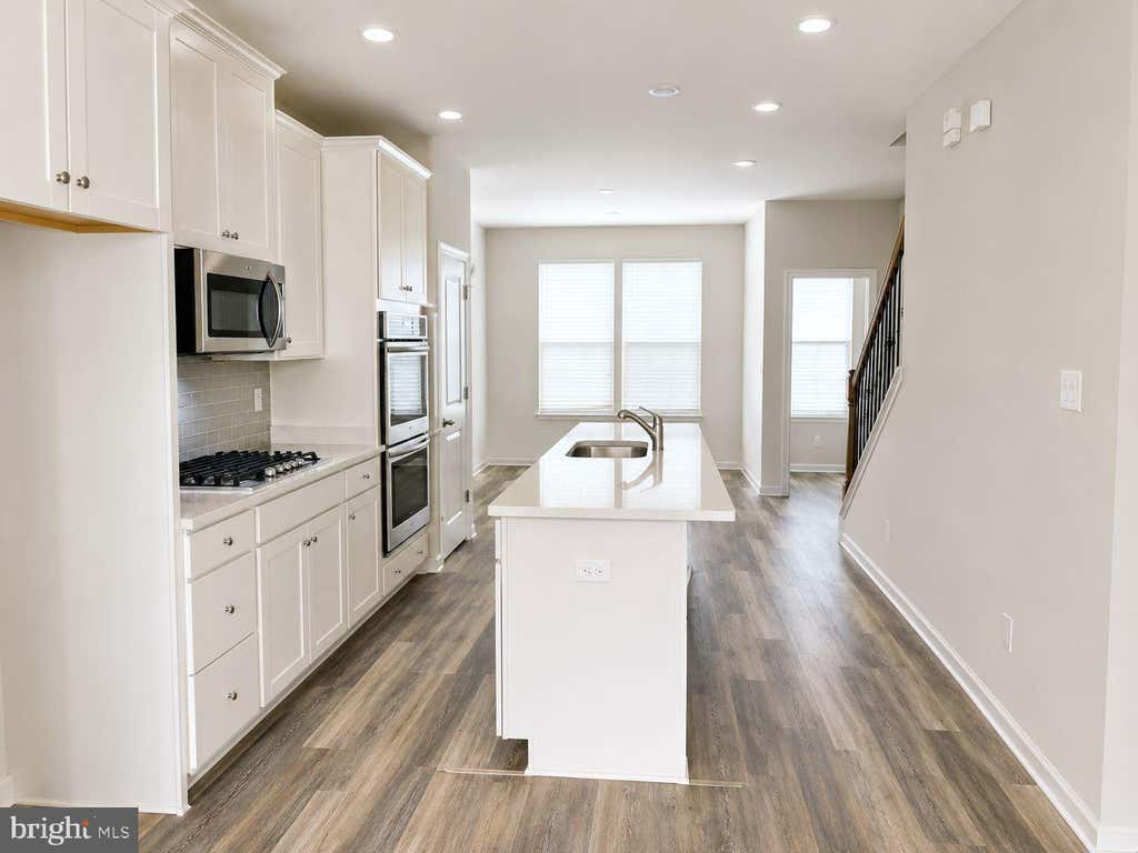 Photo of 7240 Clagett Drive #719, HYATTSVILLE, MD 20785 (MLS # MDPG2216360)