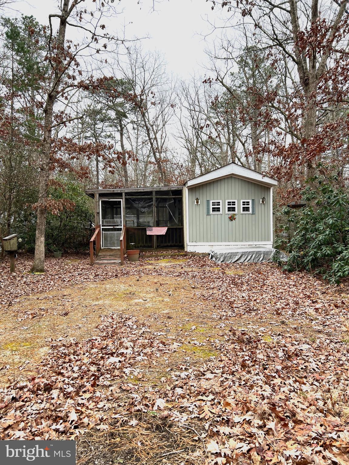 305 LAZY RIVER CAMPGROUND 305