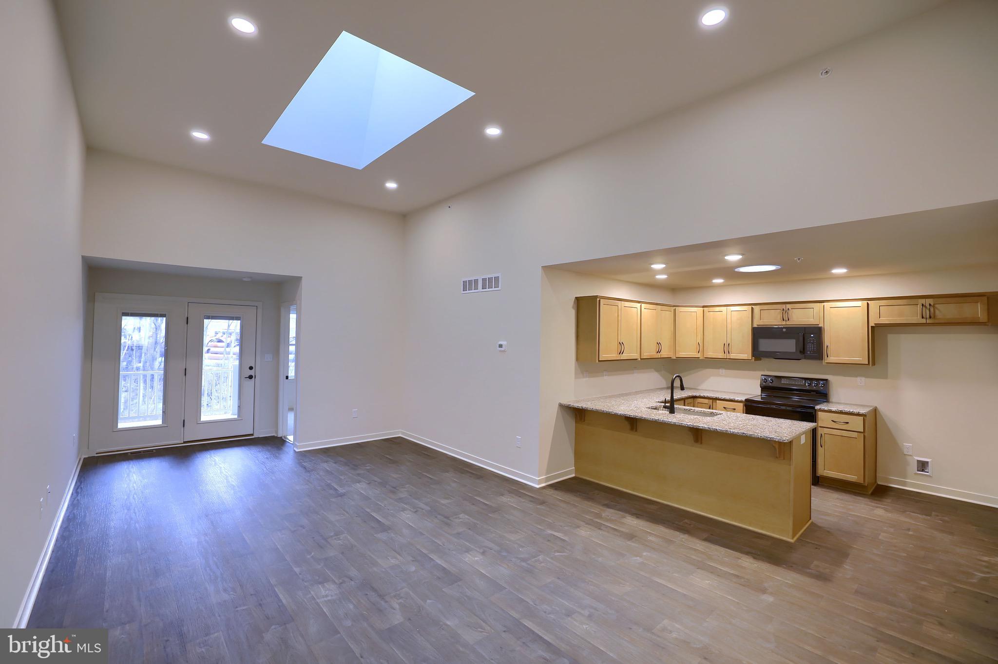 TOWNES OF OAK GROVE - Residential