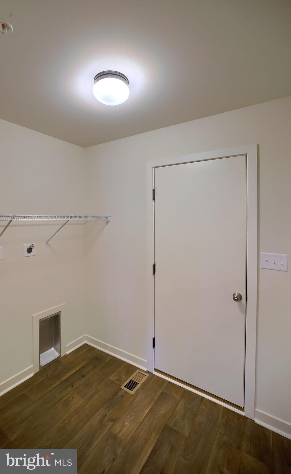 TOWNES OF OAK GROVE - Residential