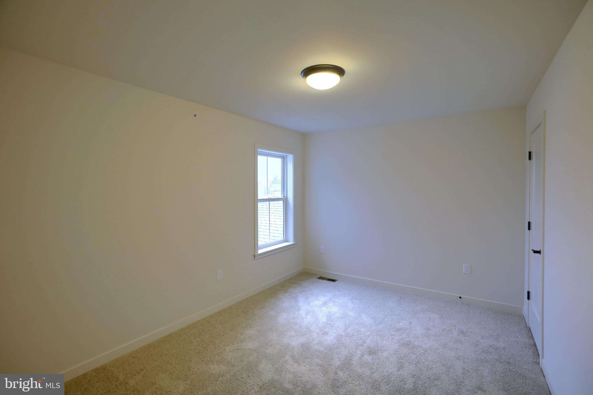 TOWNES OF OAK GROVE - Residential